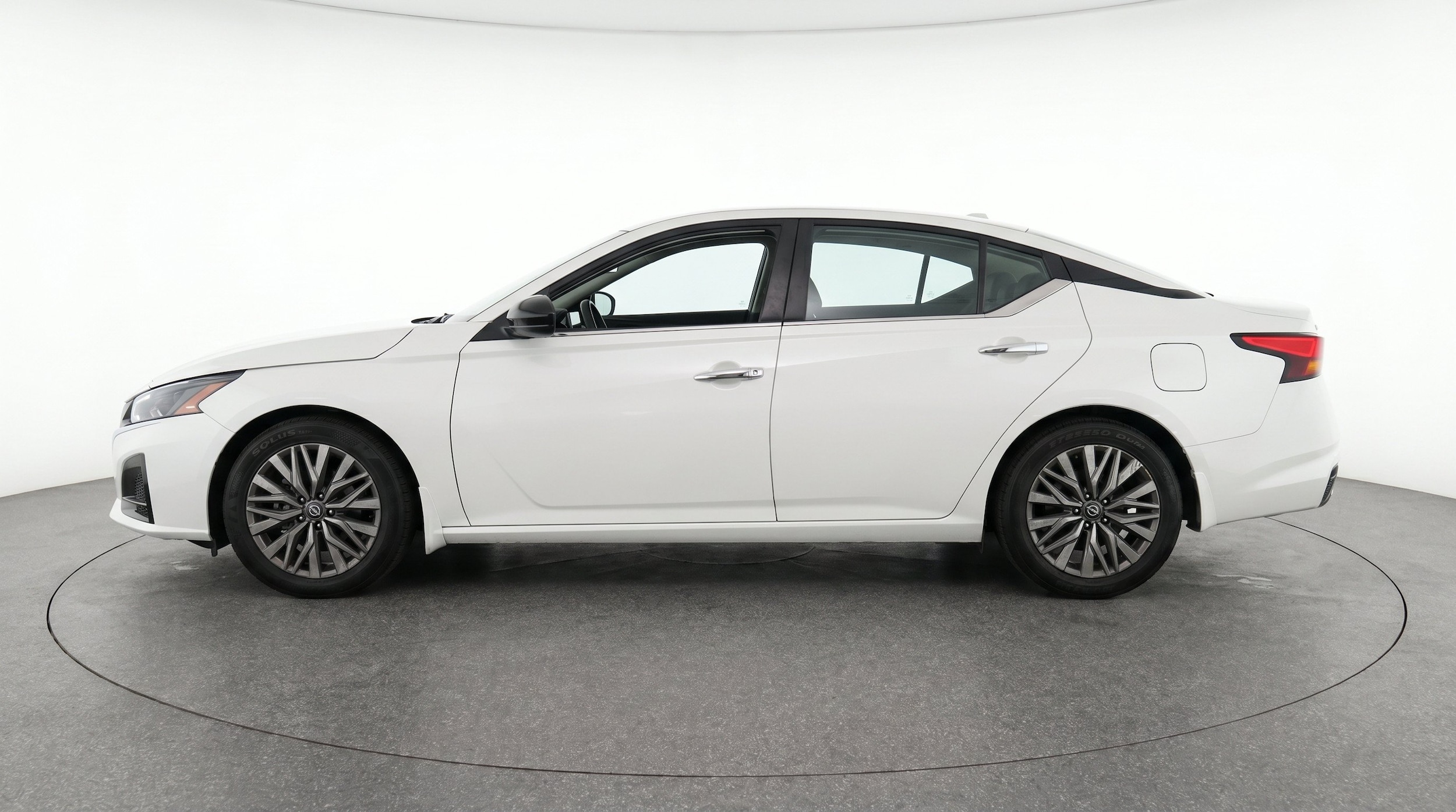 Thumbnail: 2025 Nissan Altima - 5