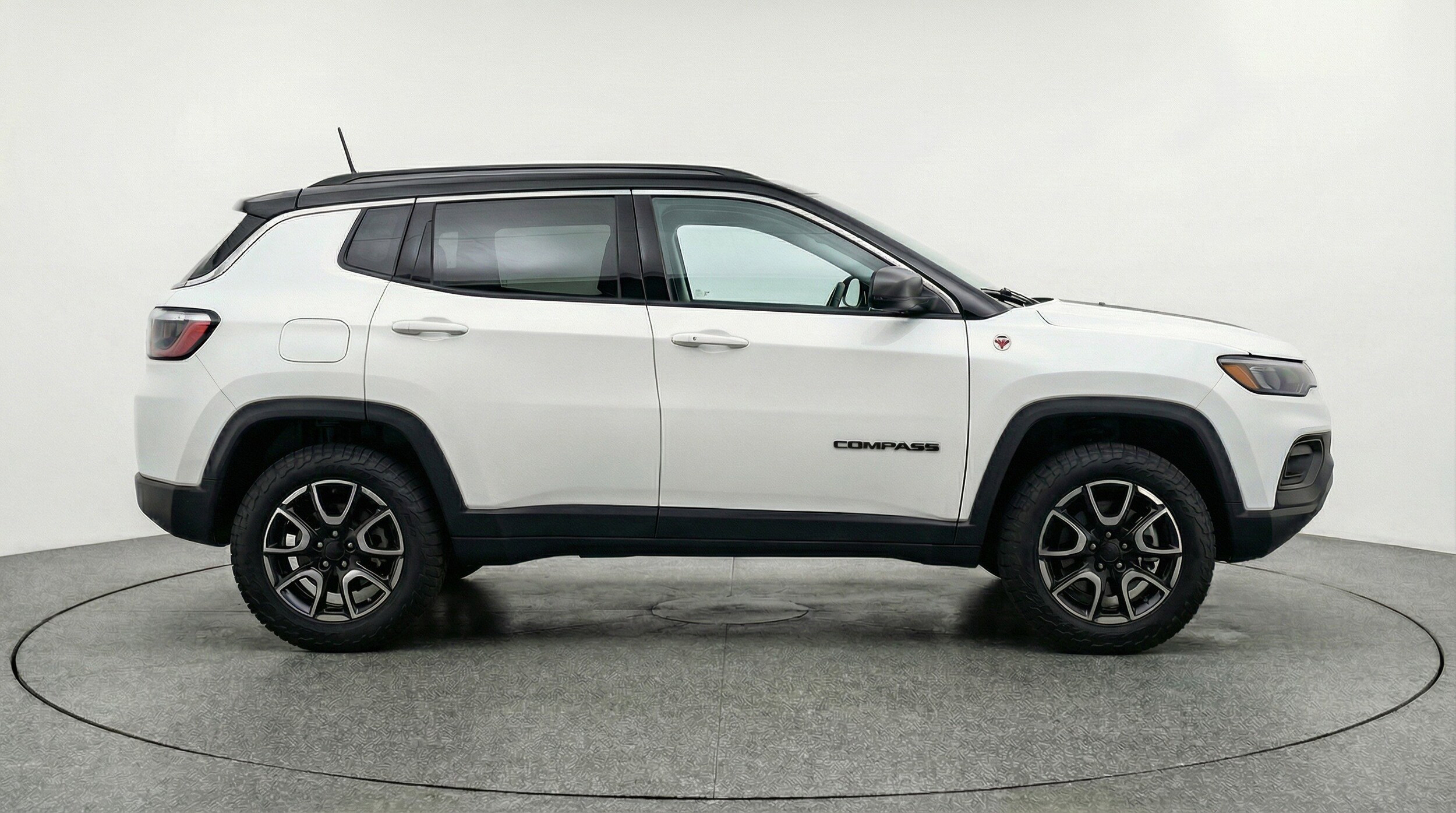 Thumbnail: 2025 Jeep Compass - 11