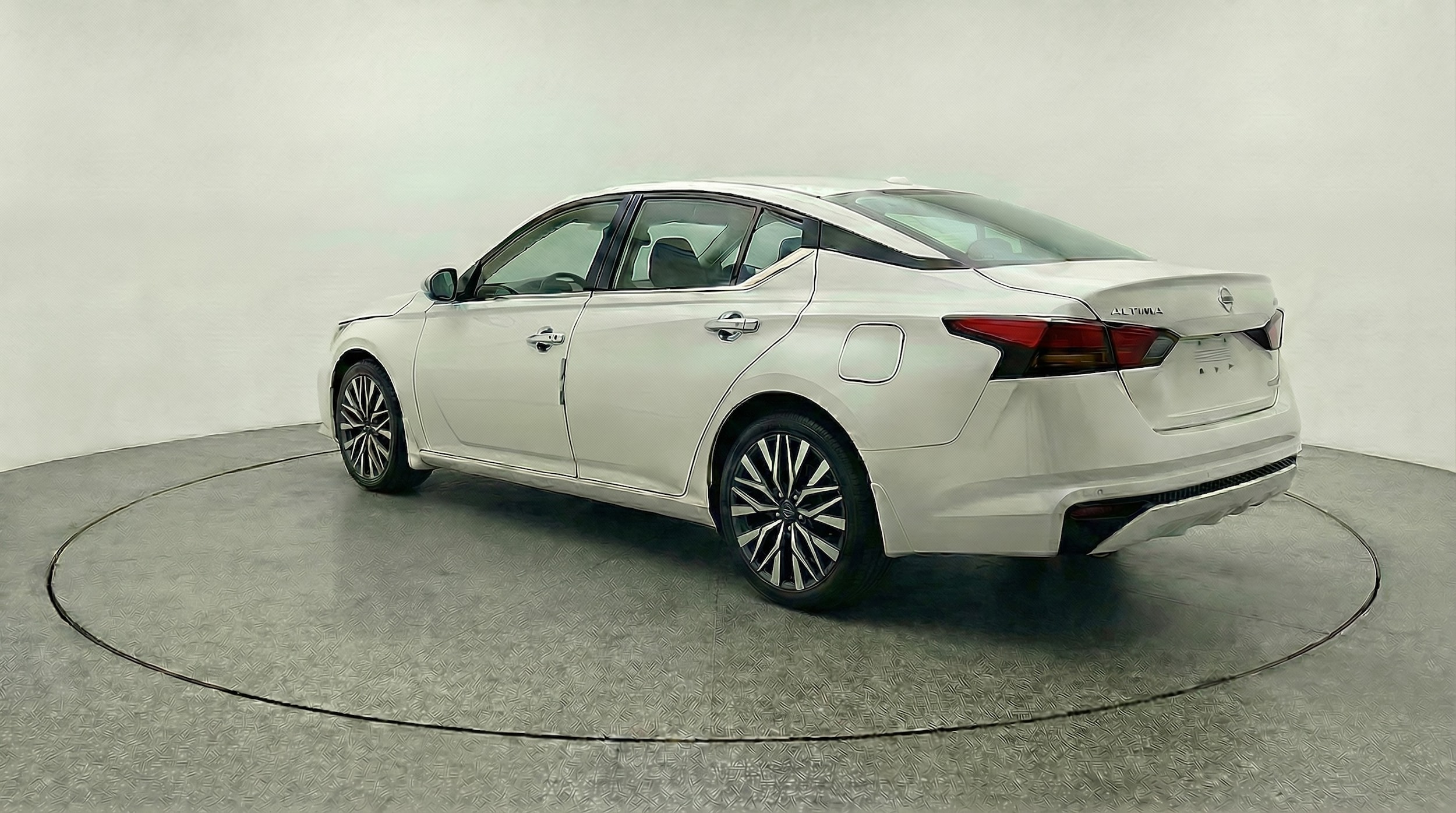 Thumbnail: 2025 Nissan Altima - 5