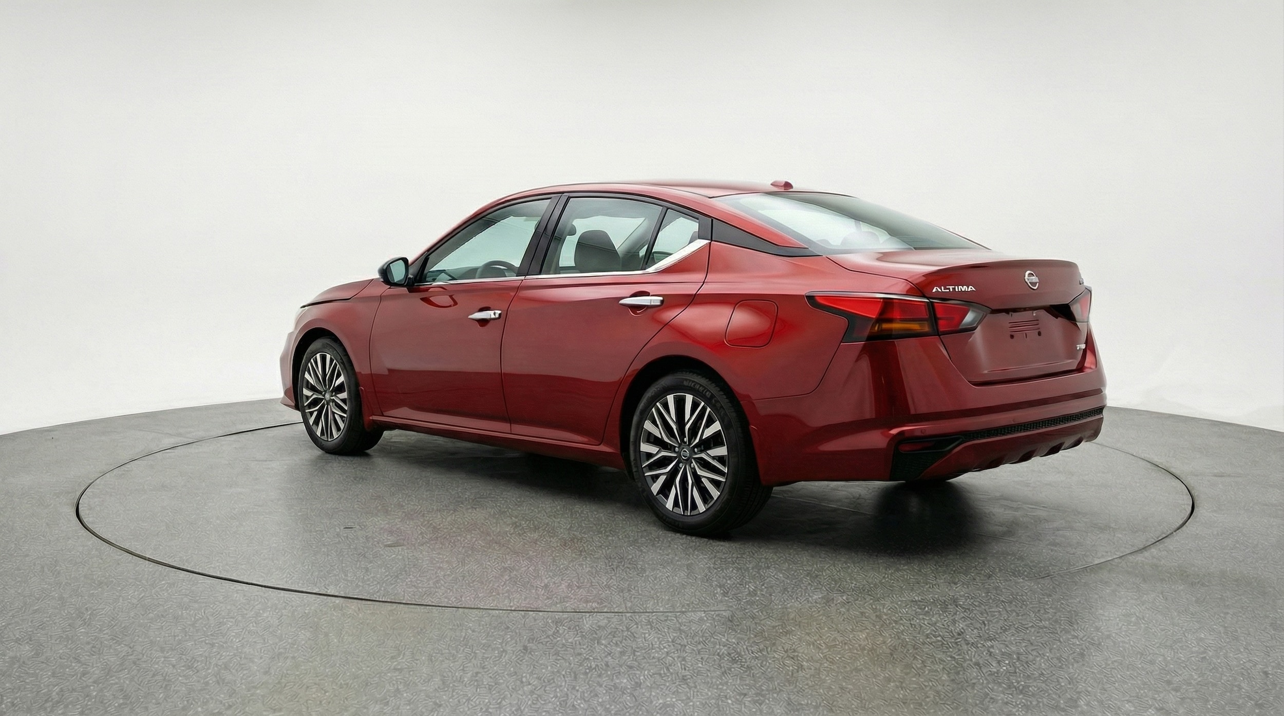 Thumbnail: 2025 Nissan Altima - 5