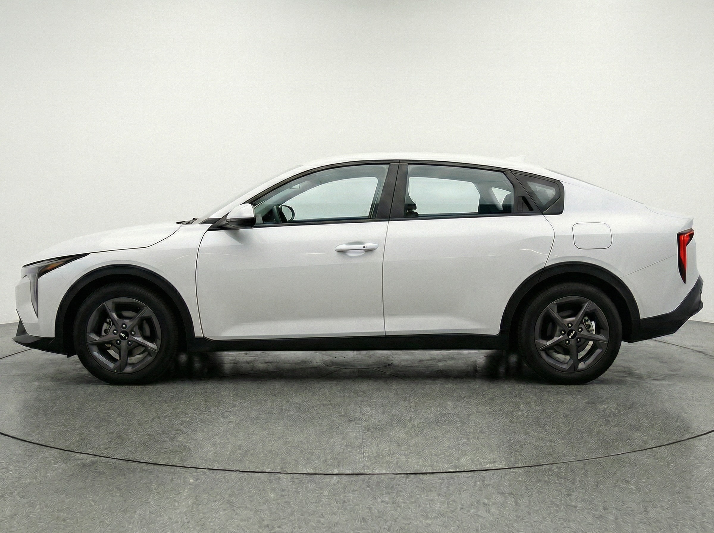 Thumbnail: 2025 Kia K4 - 4