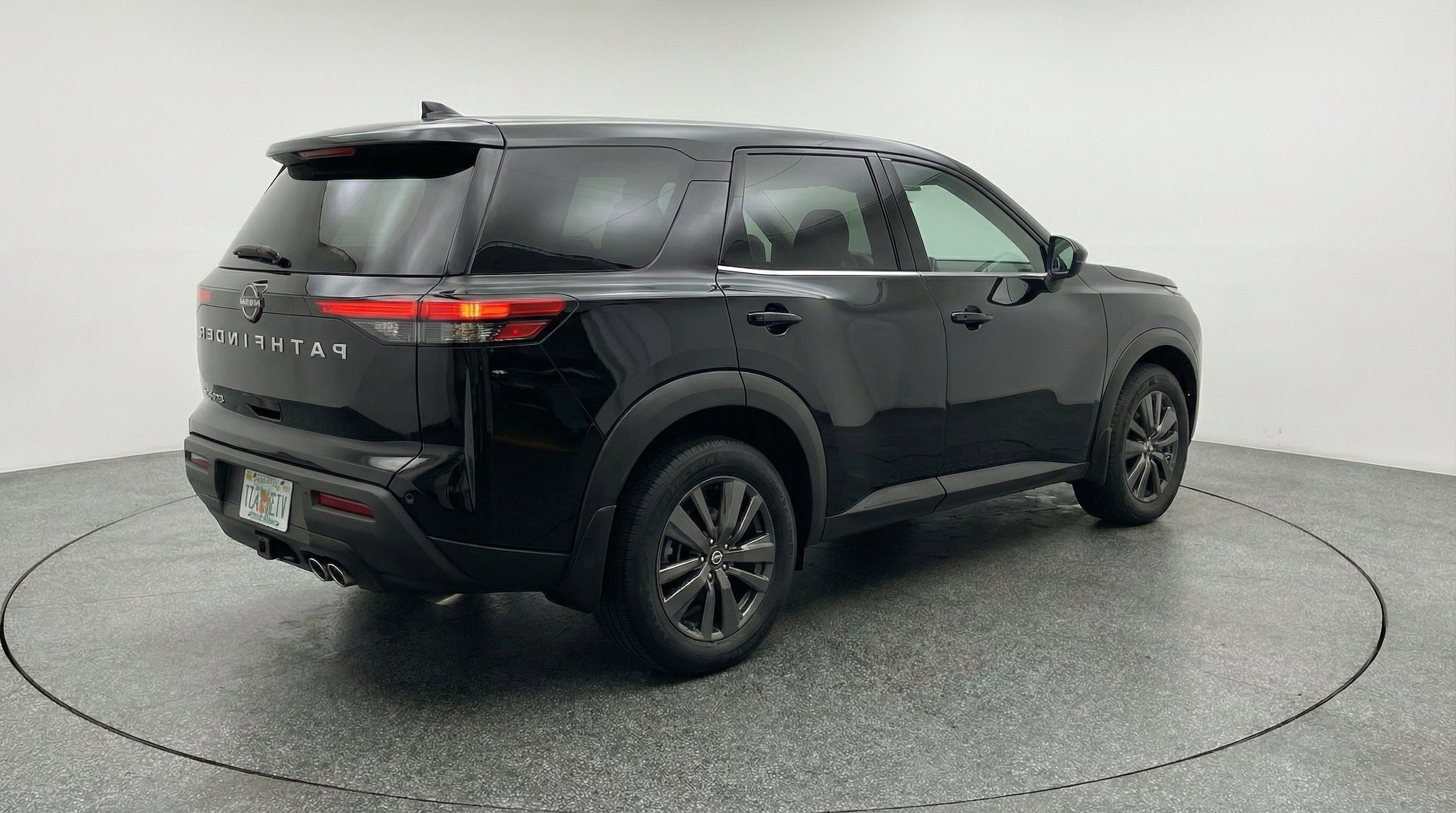 Thumbnail: 2025 Nissan Pathfinder - 9