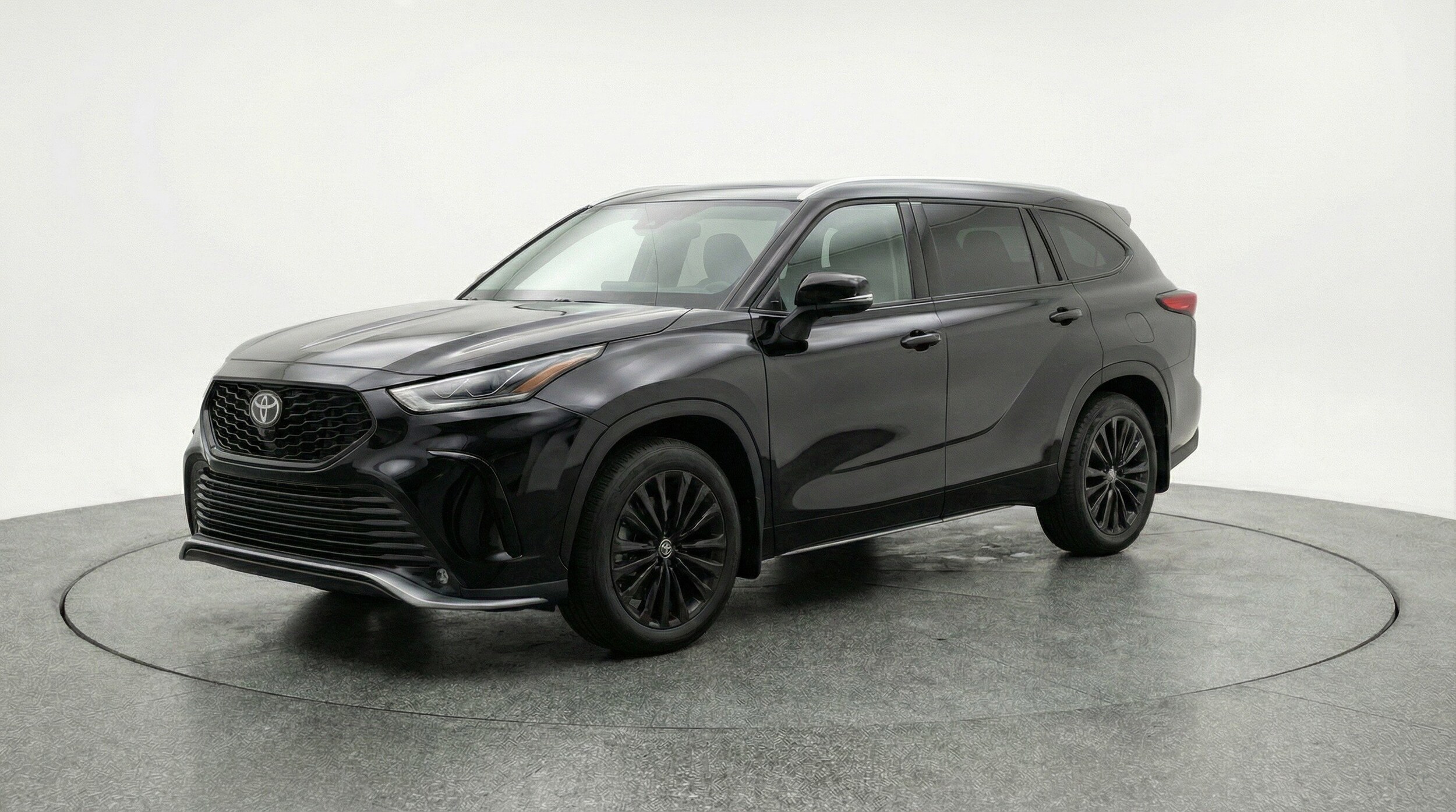 Thumbnail: 2025 Toyota Highlander - 3