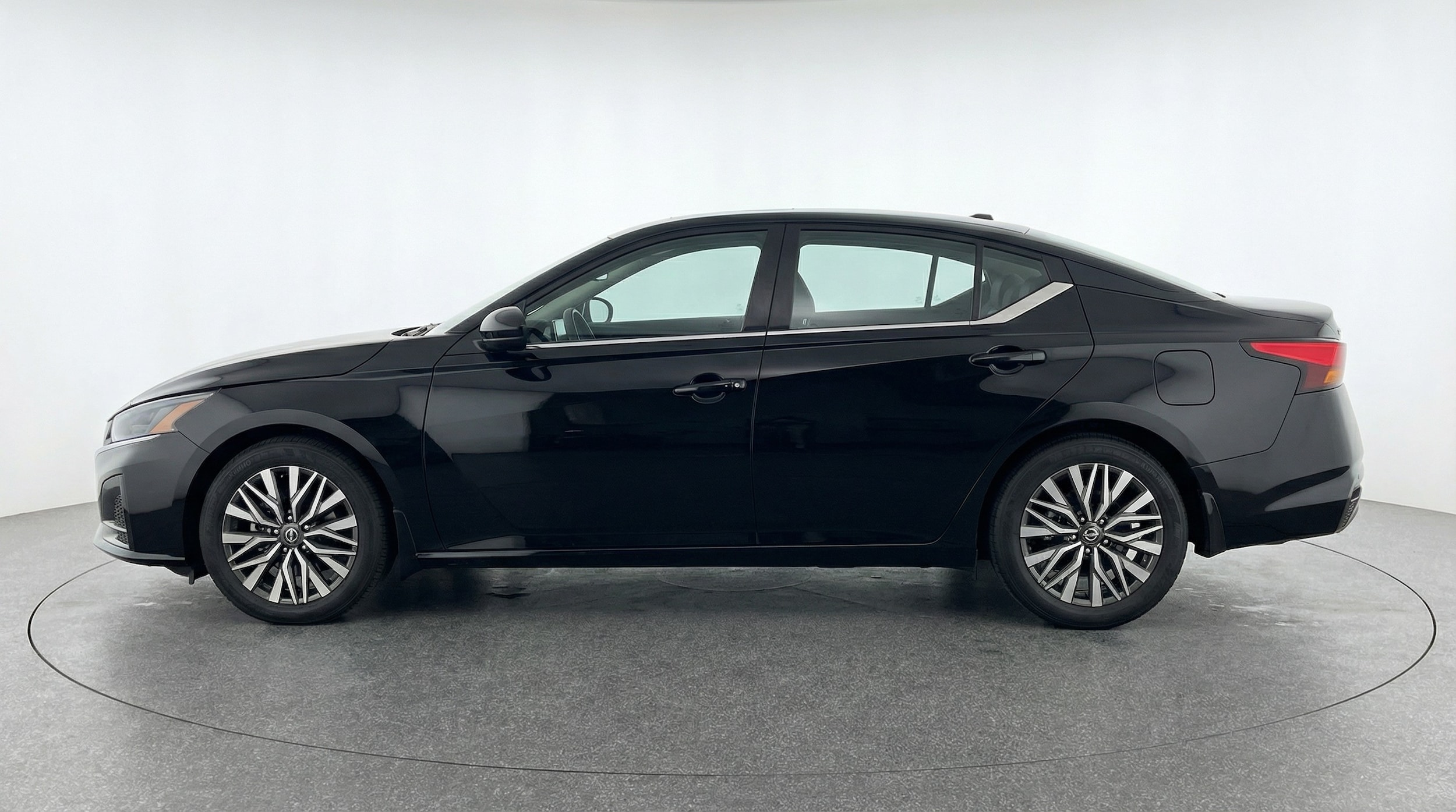 Thumbnail: 2025 Nissan Altima - 4