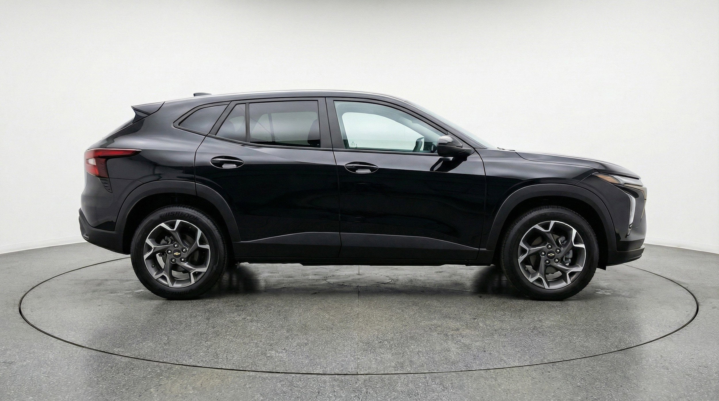 Thumbnail: 2025 Chevrolet Trax - 11