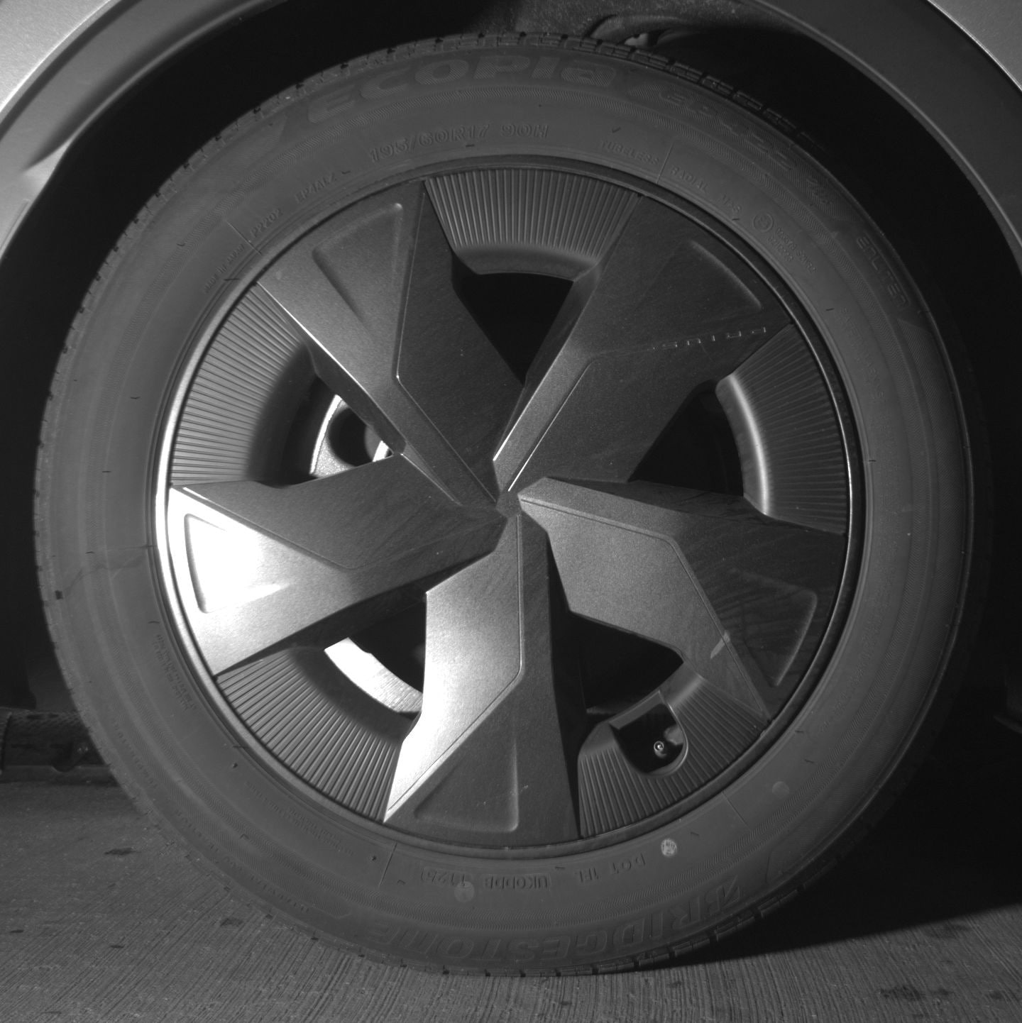 Thumbnail: 2025 Toyota Prius - 12