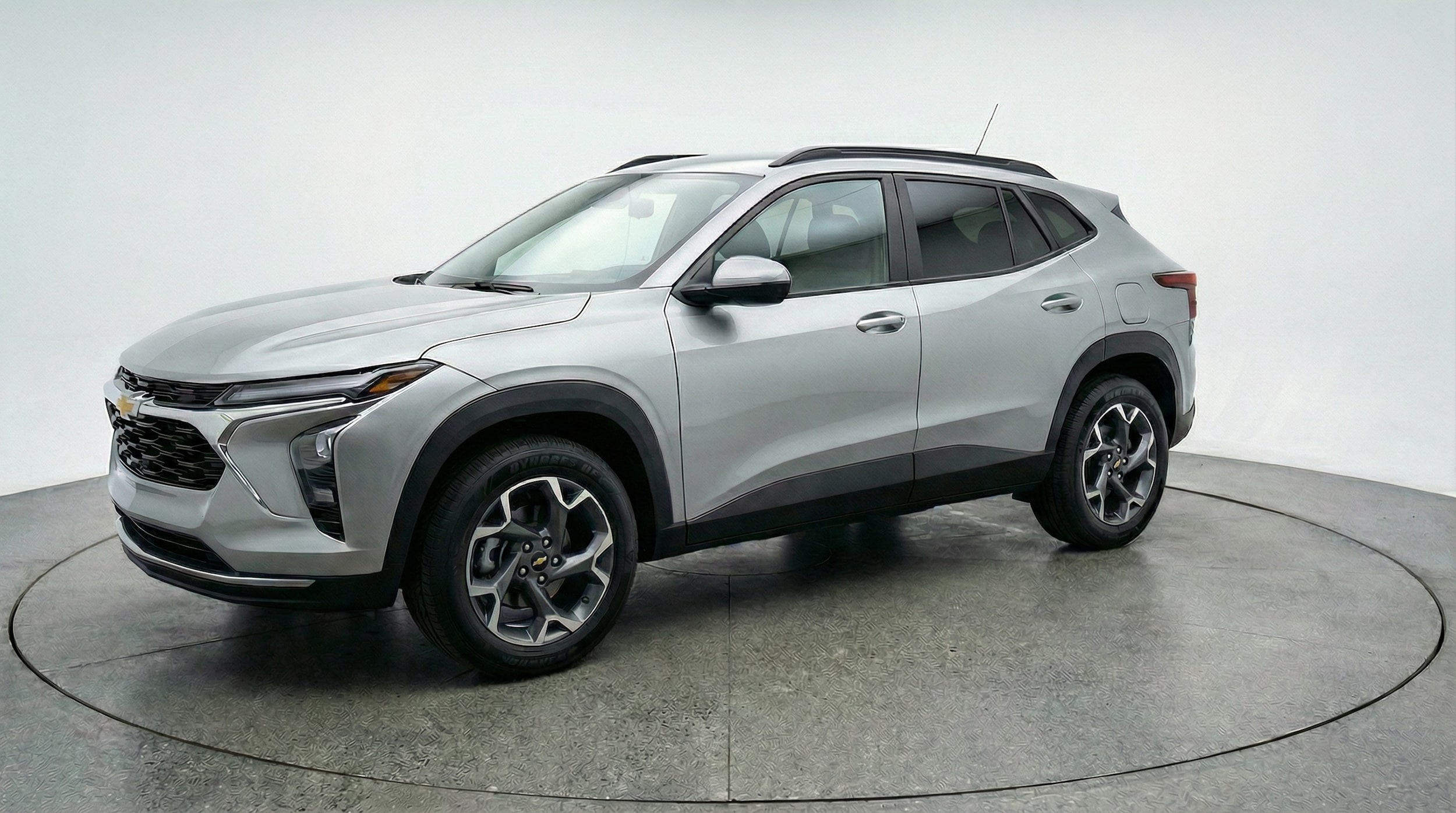 Thumbnail: 2025 Chevrolet Trax - 3