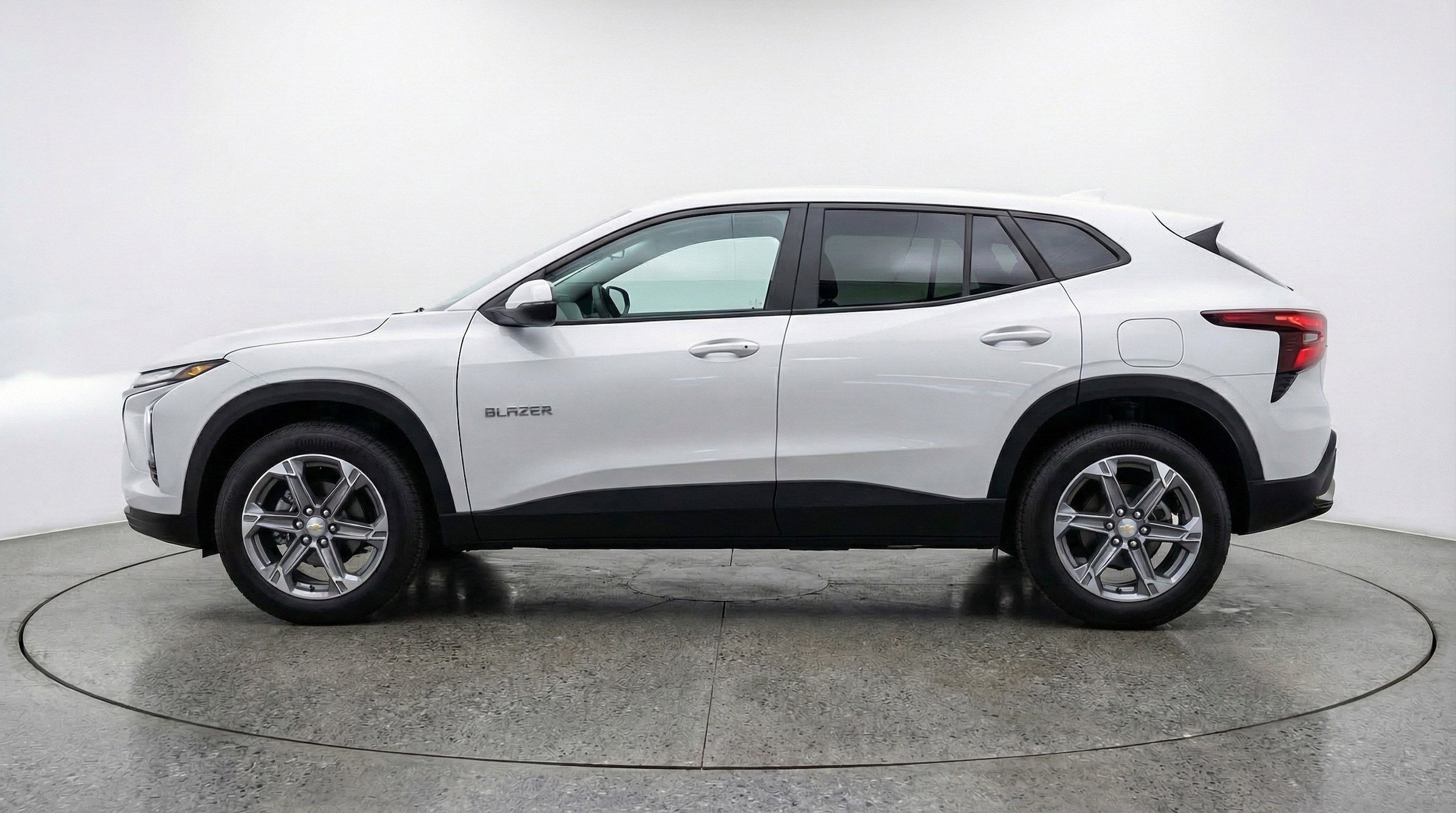 Thumbnail: 2025 Chevrolet Blazer - 5