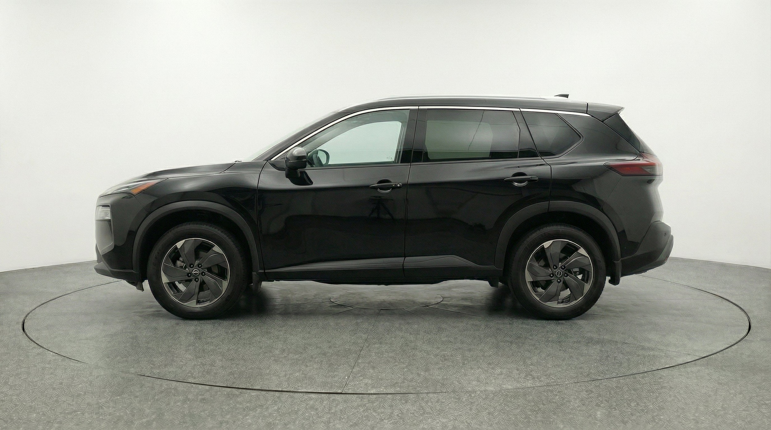 Thumbnail: 2025 Nissan Rogue - 5