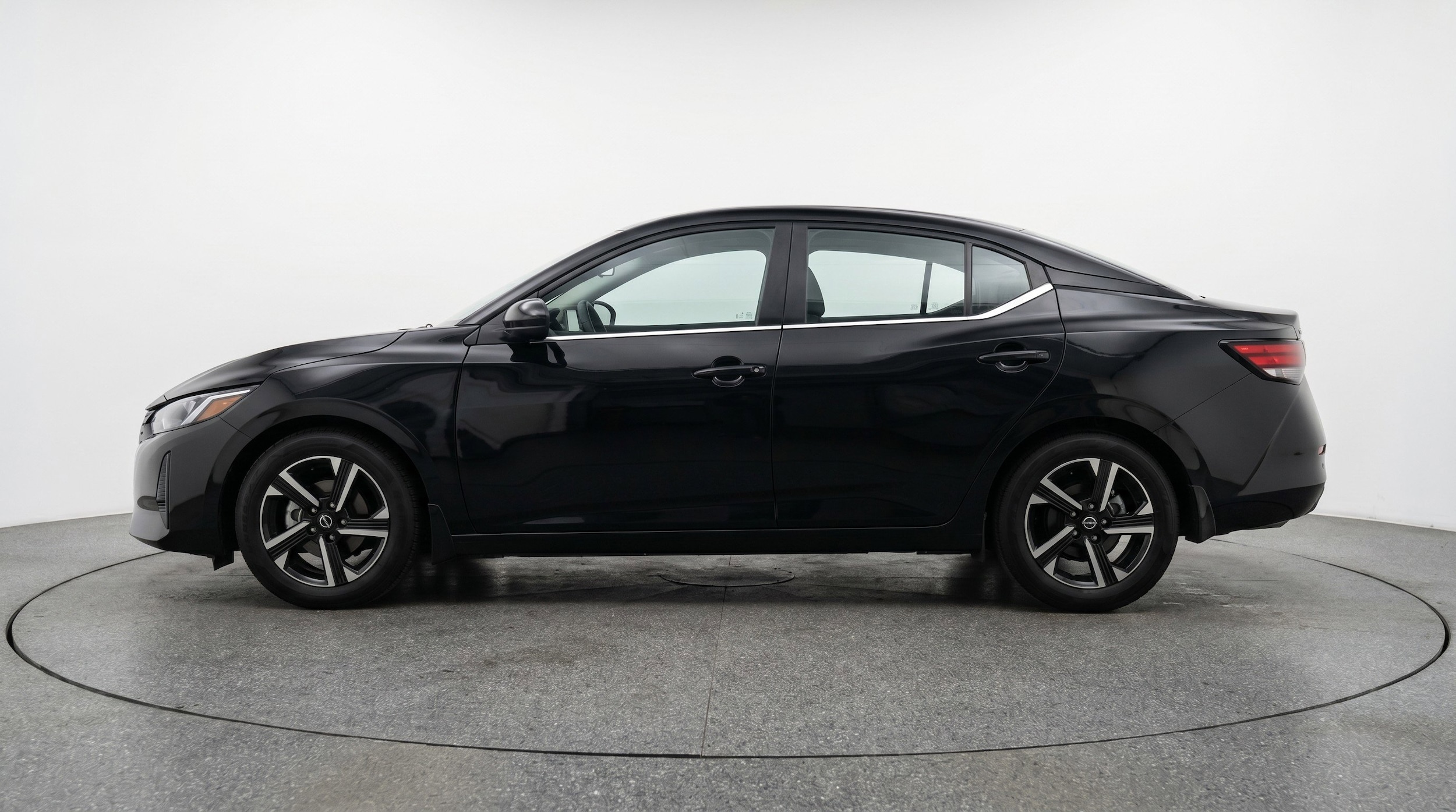 Thumbnail: 2025 Nissan Sentra - 5