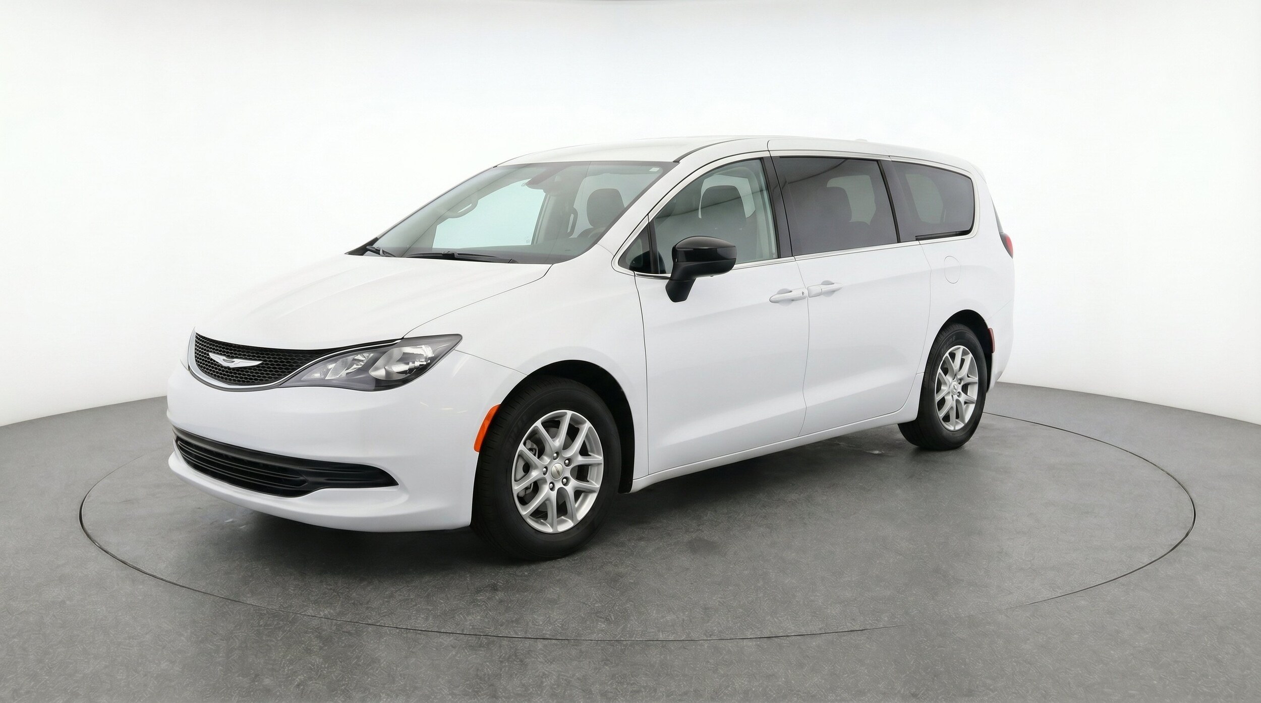 Thumbnail: 2024 Chrysler Voyager - 3