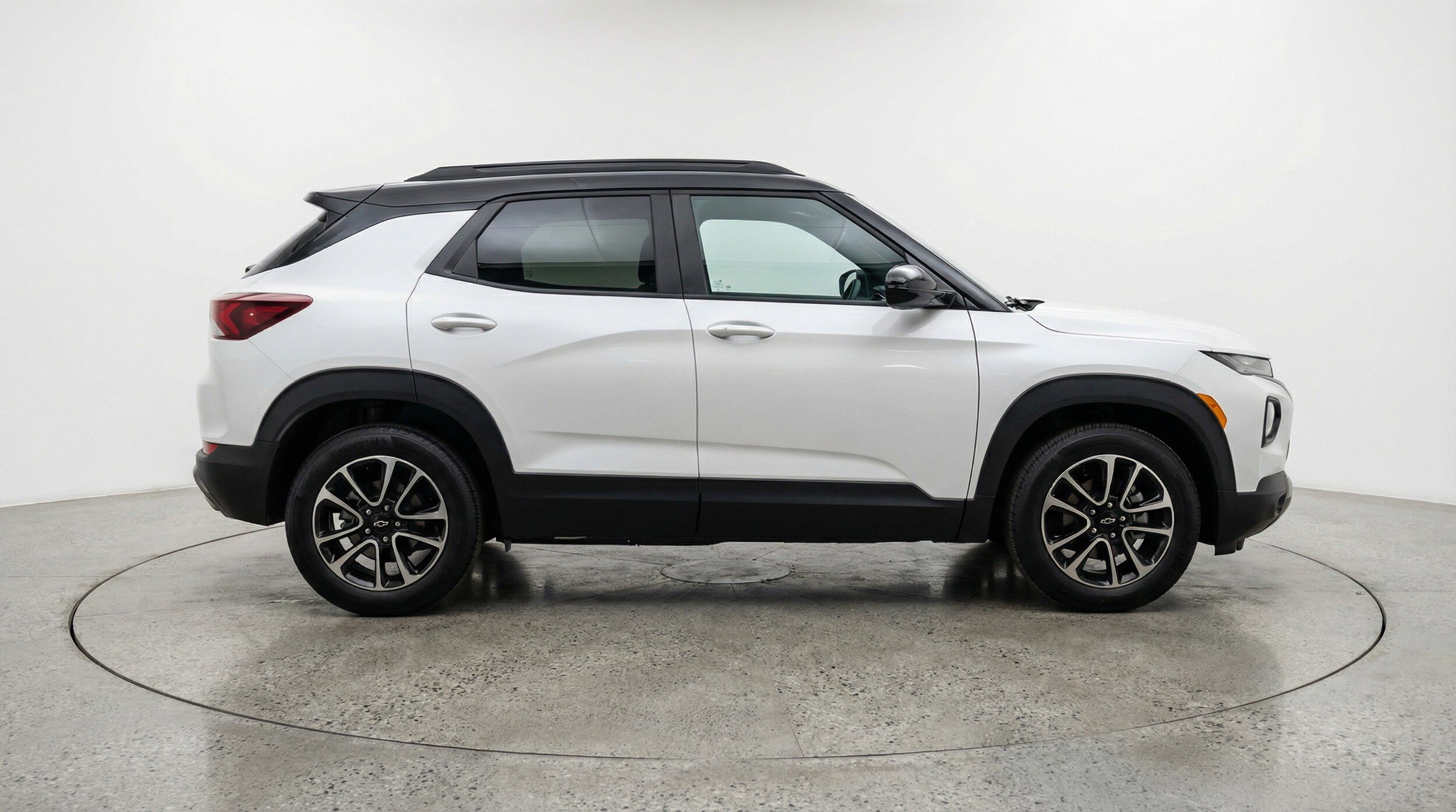 Thumbnail: 2025 Chevrolet TrailBlazer - 11
