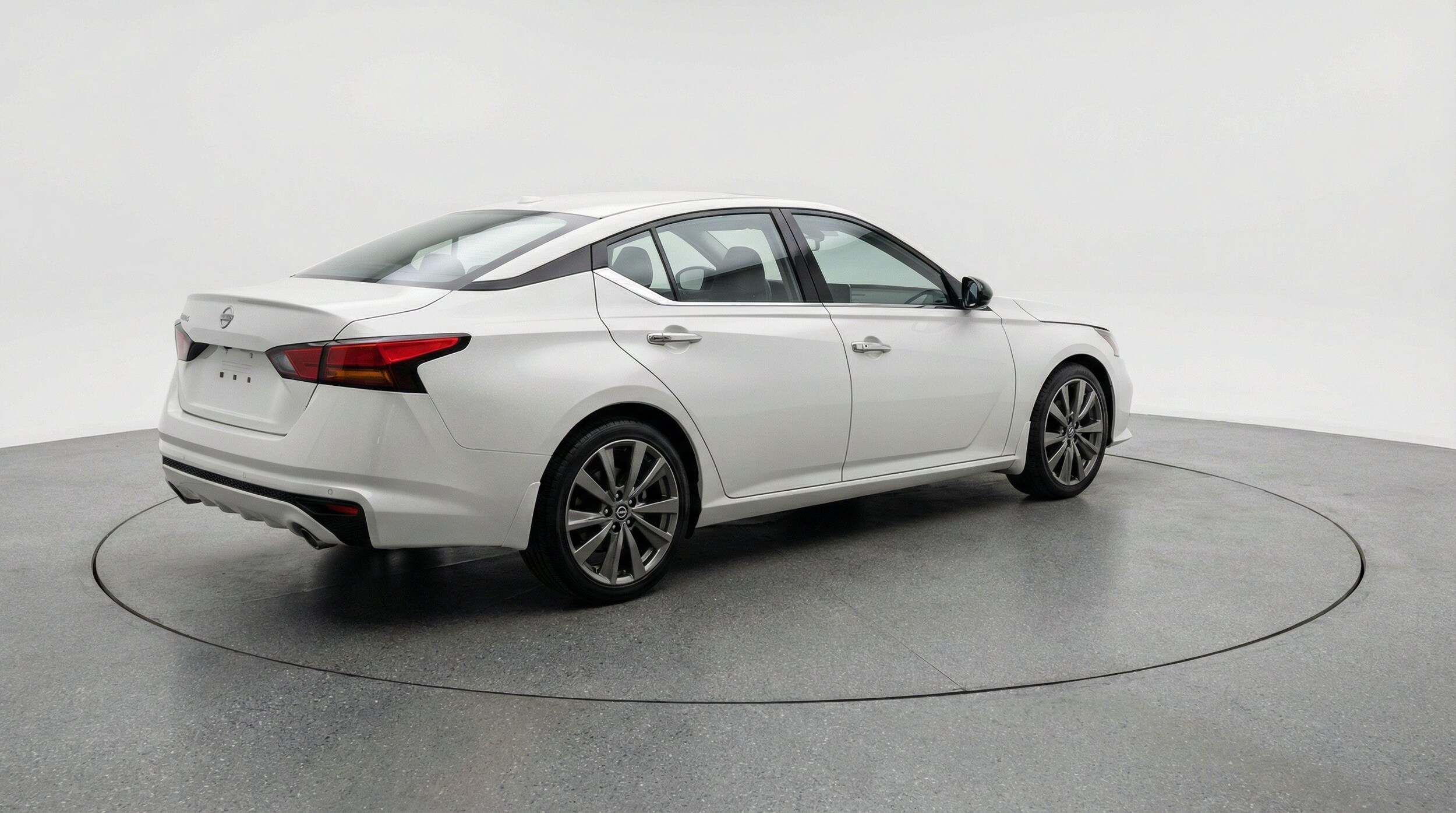 Thumbnail: 2025 Nissan Altima - 9