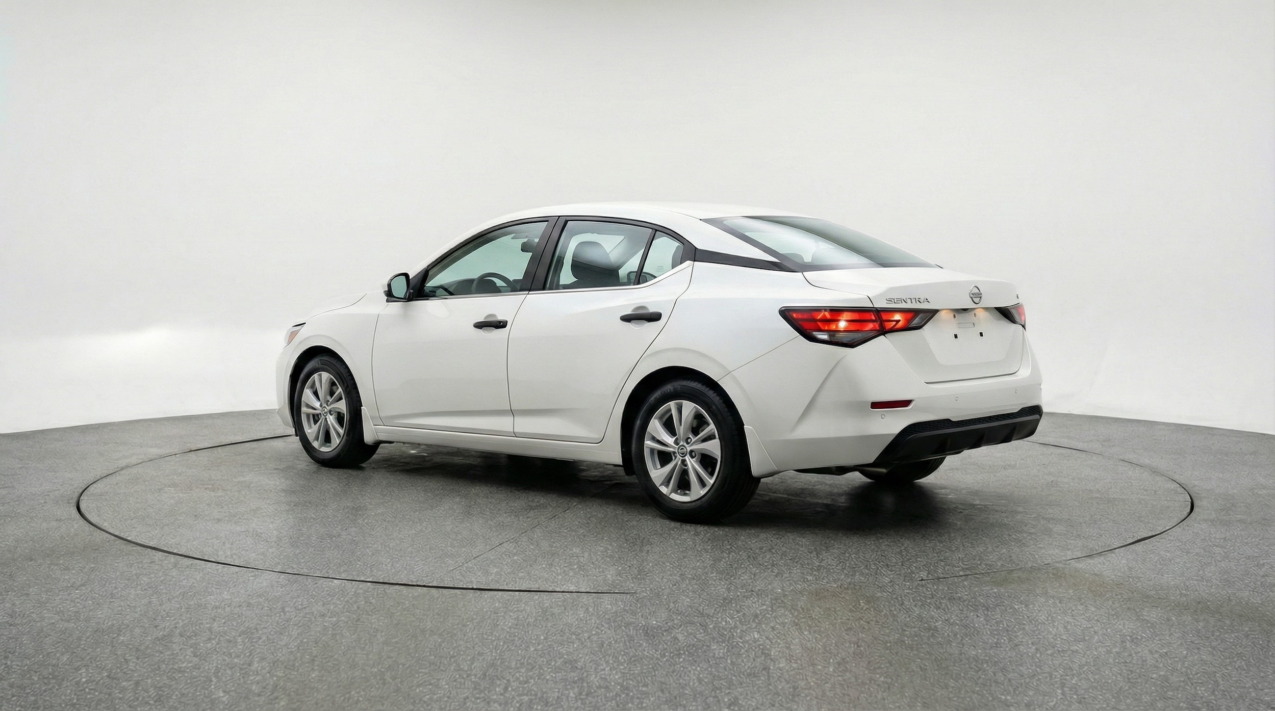 Thumbnail: 2025 Nissan Sentra - 5