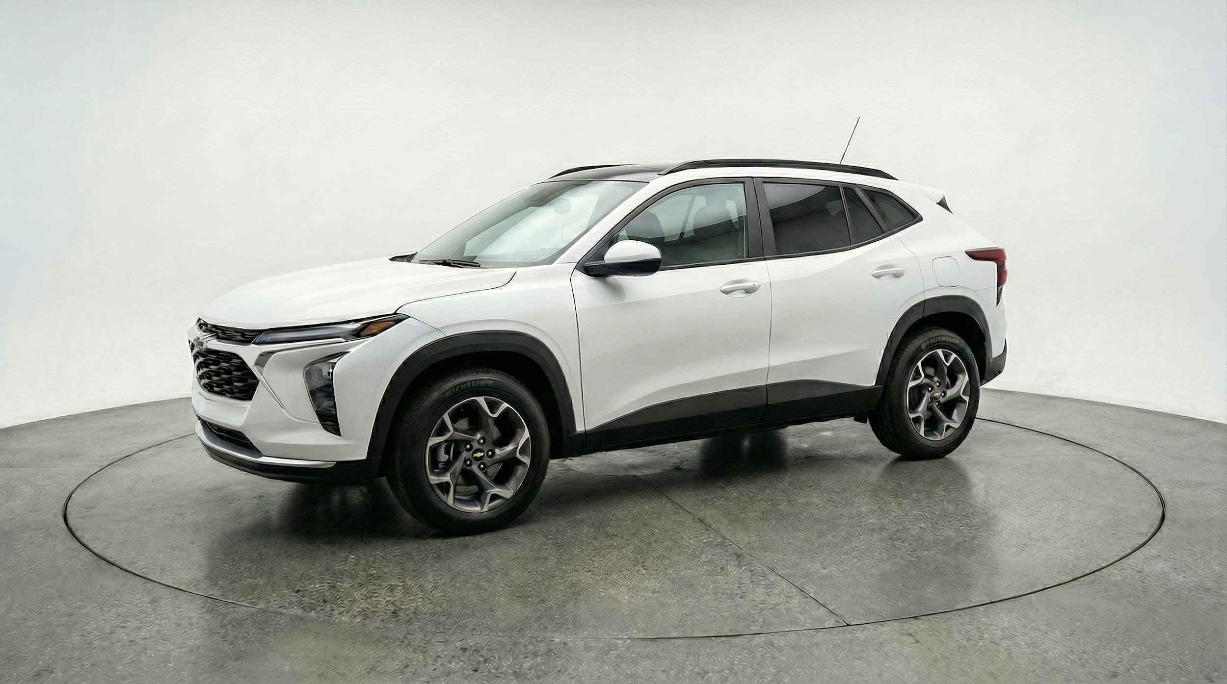 Thumbnail: 2025 Chevrolet Trax - 3