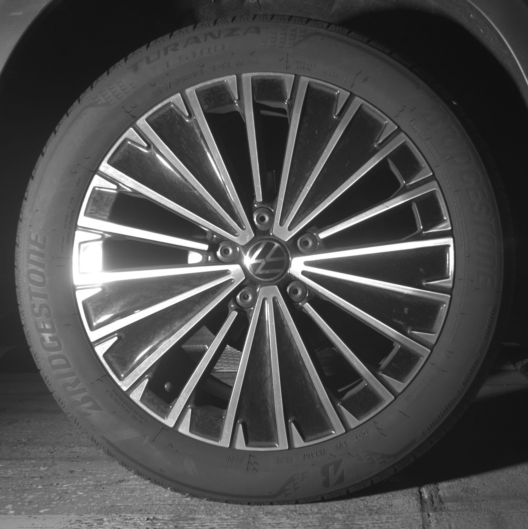 Thumbnail: 2025 Volkswagen Taos - 15