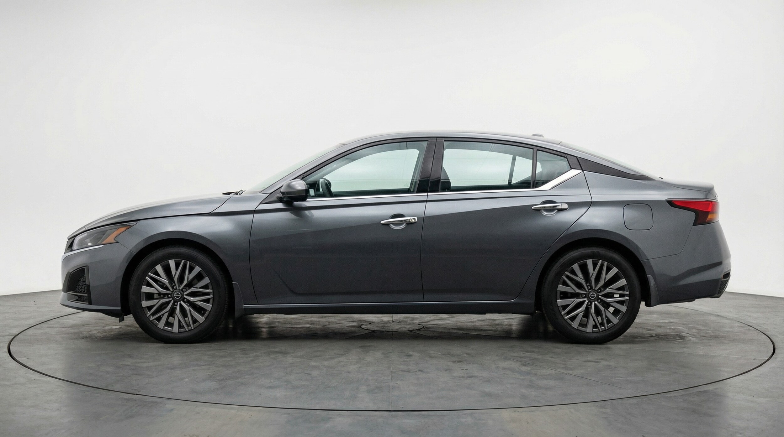 Thumbnail: 2025 Nissan Altima - 4