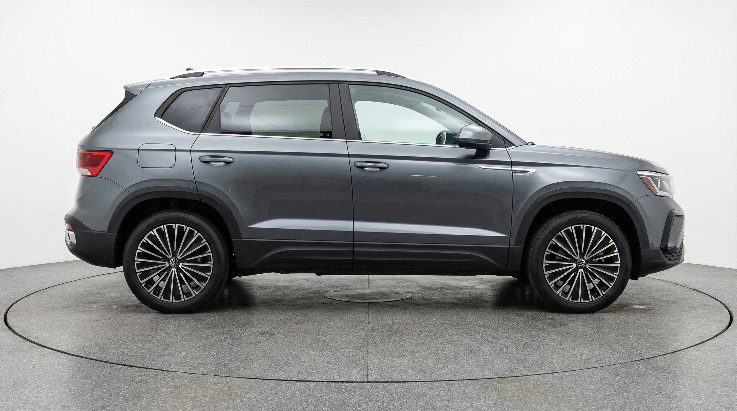 Thumbnail: 2025 Volkswagen Taos - 11