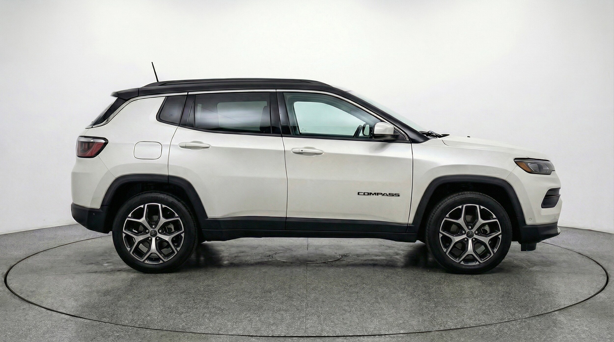 Thumbnail: 2025 Jeep Compass - 11