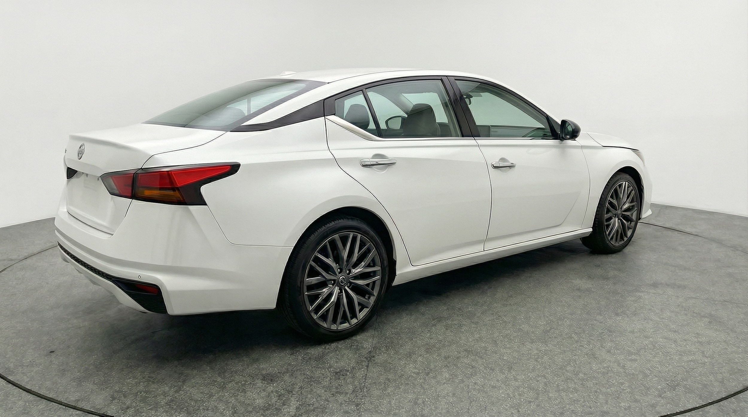 Thumbnail: 2025 Nissan Altima - 7