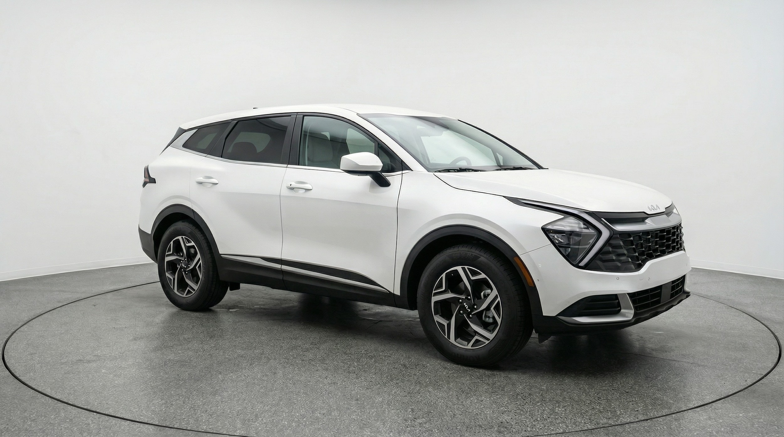 Thumbnail: 2025 Kia Sportage - 1