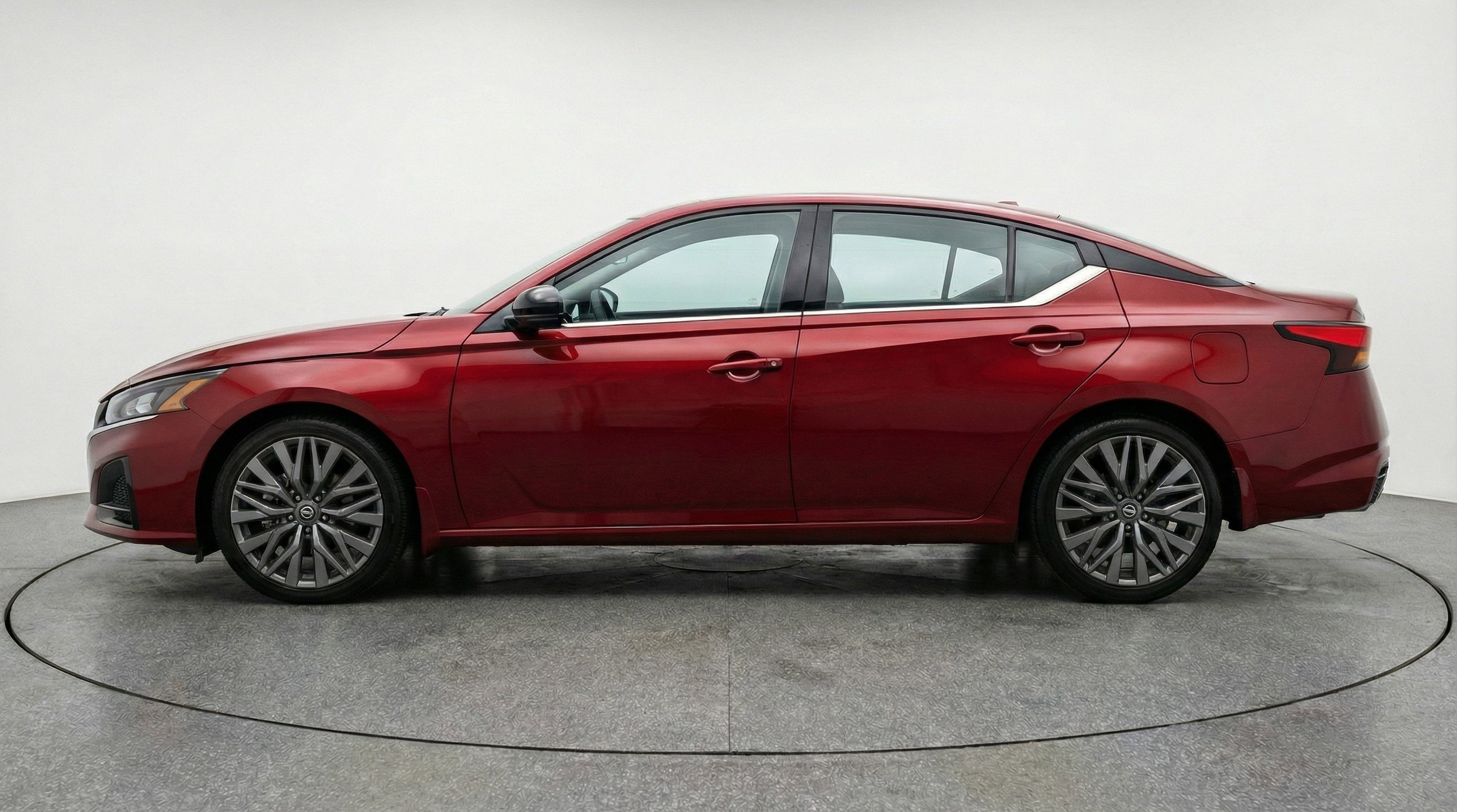 Thumbnail: 2025 Nissan Altima - 5