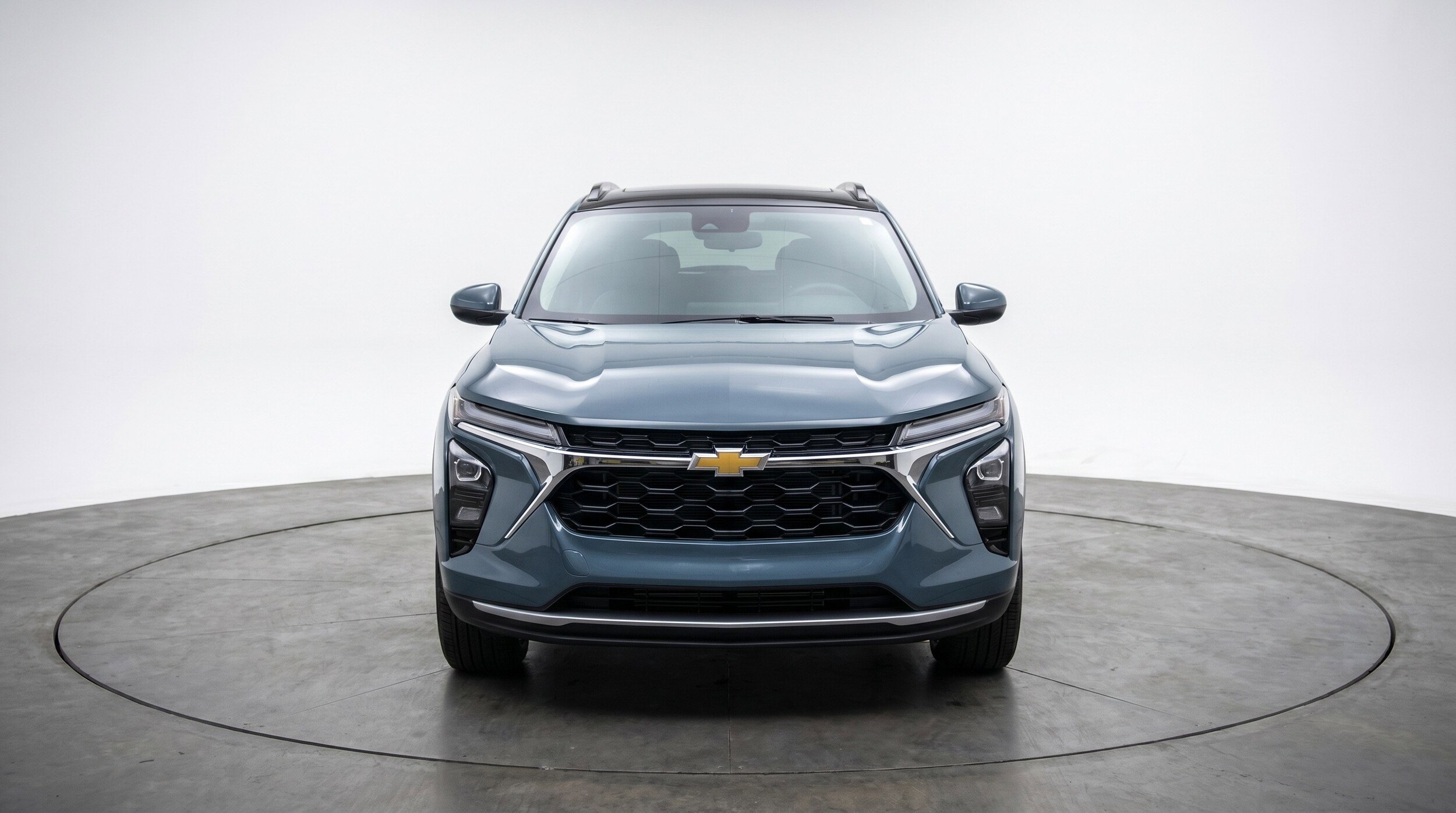 Thumbnail: 2025 Chevrolet Trax - 2