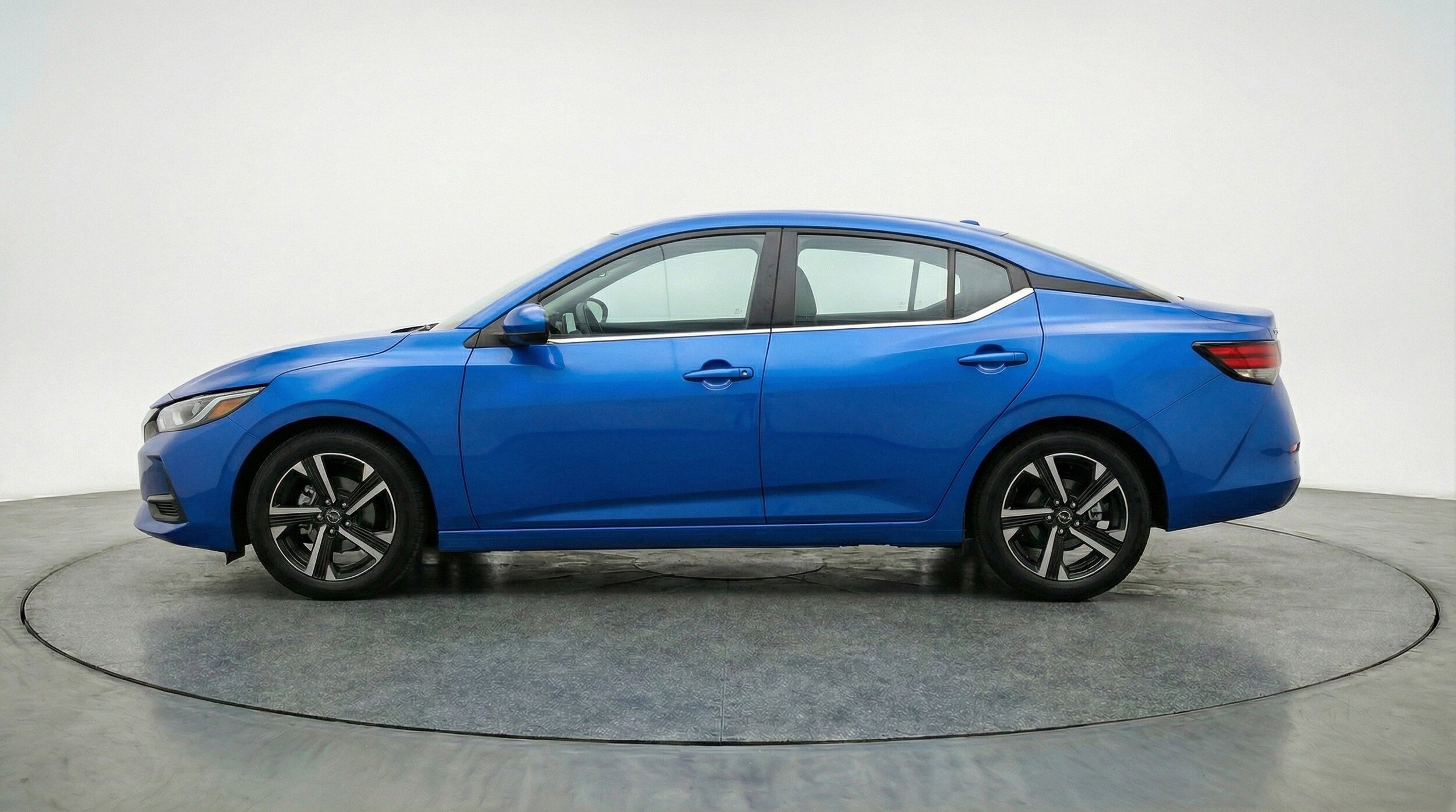 Thumbnail: 2025 Nissan Sentra - 5