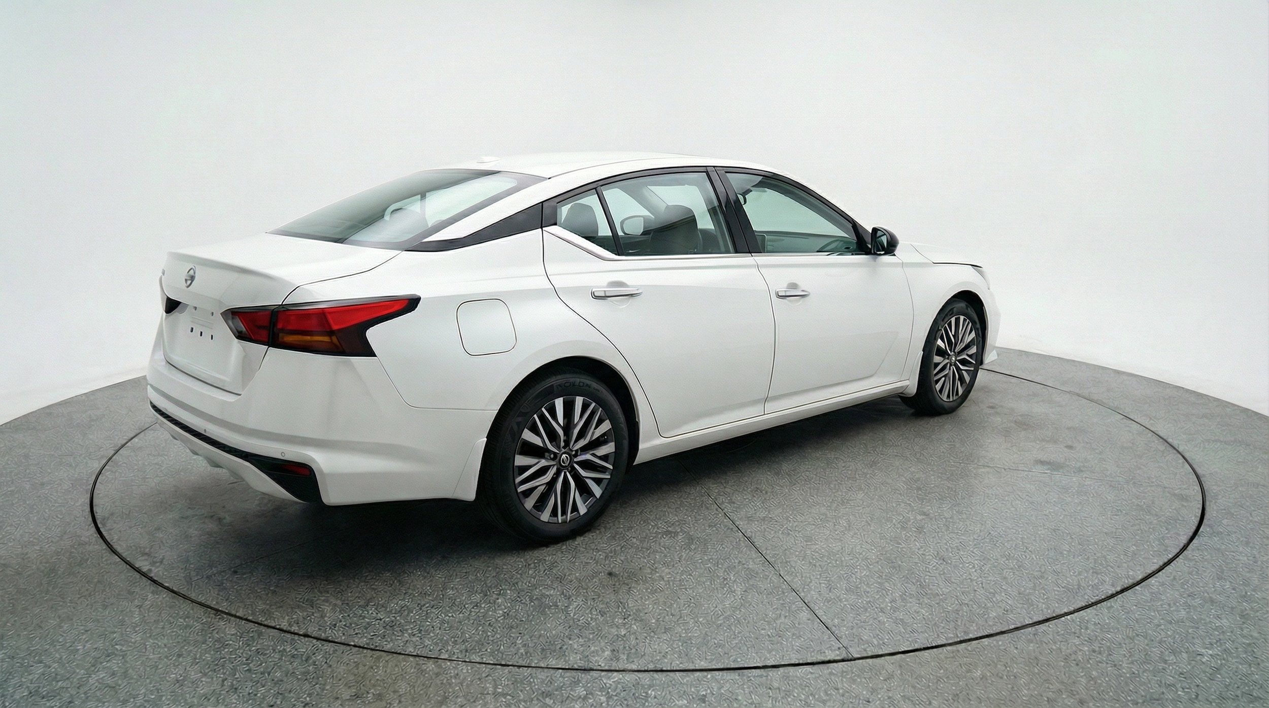Thumbnail: 2025 Nissan Altima - 6
