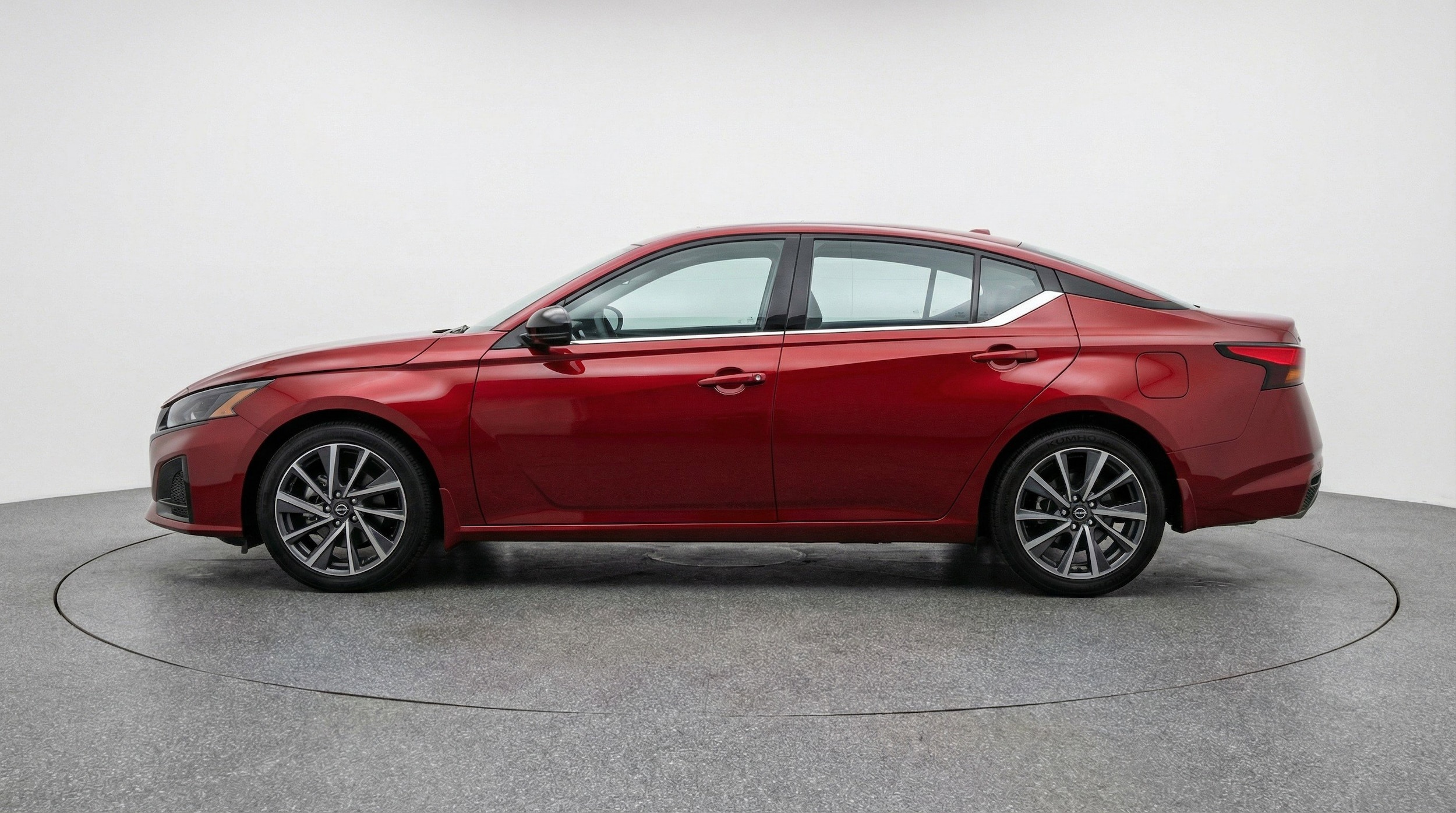 Thumbnail: 2025 Nissan Altima - 5
