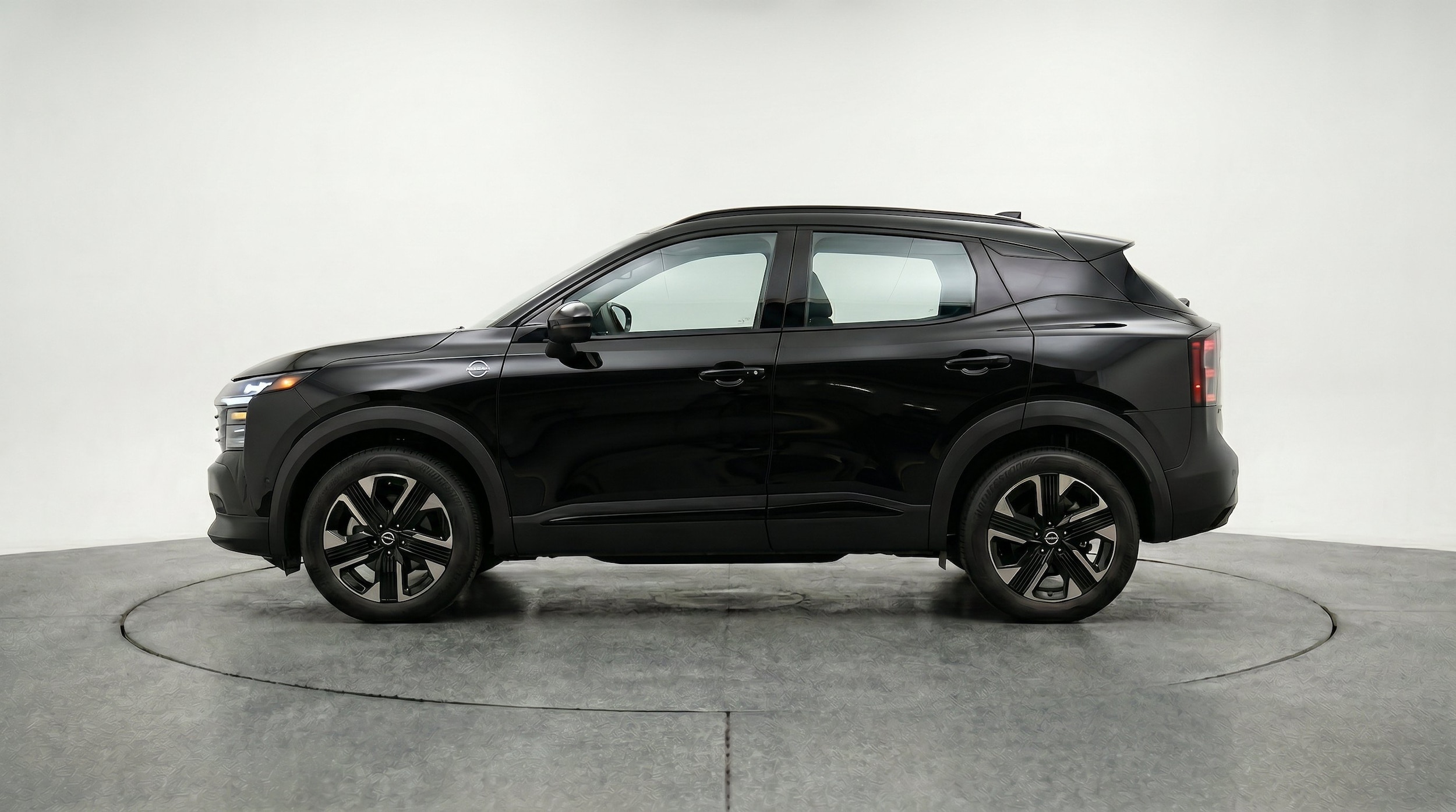 Thumbnail: 2026 Nissan Kicks - 5