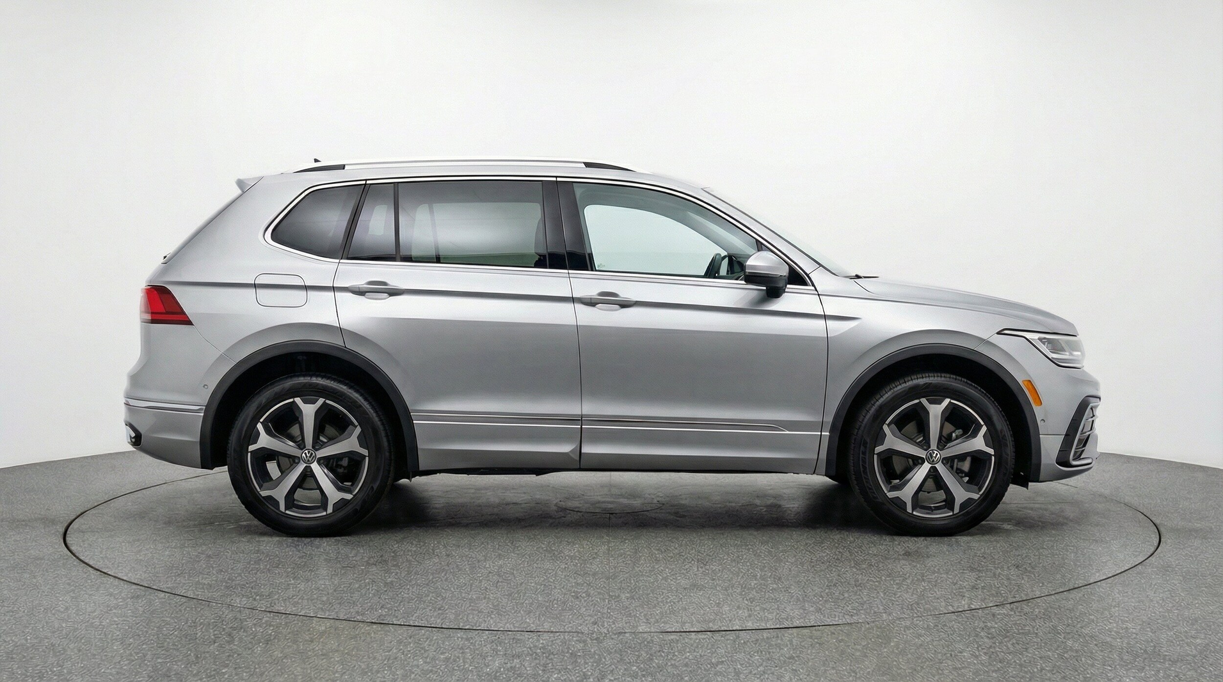 Thumbnail: 2026 Volkswagen Tiguan - 11
