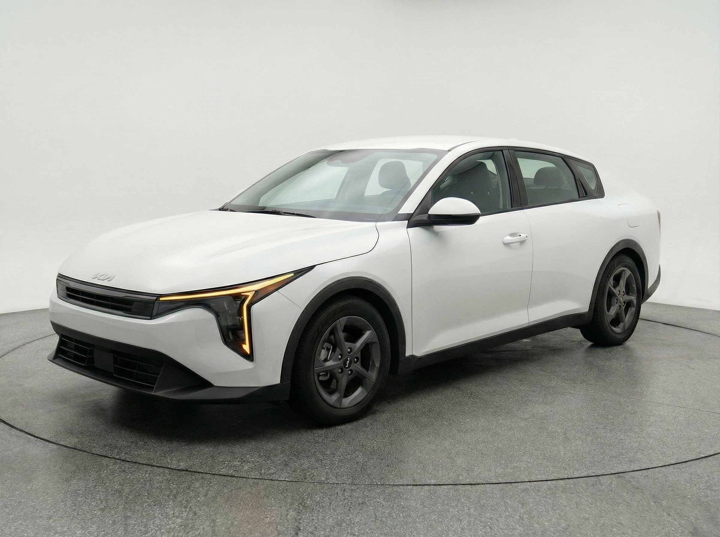 Thumbnail: 2025 Kia K4 - 3