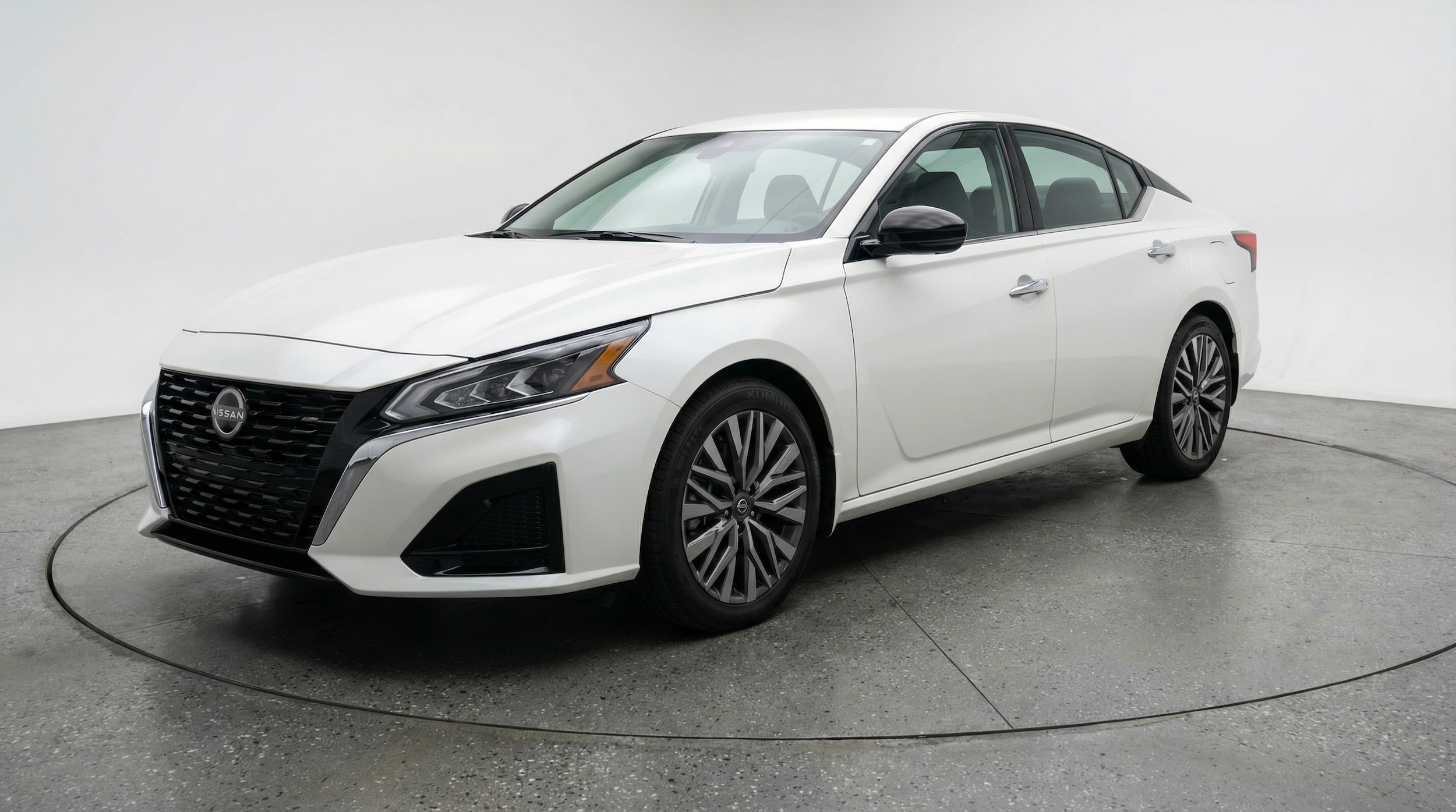 Thumbnail: 2025 Nissan Altima - 3