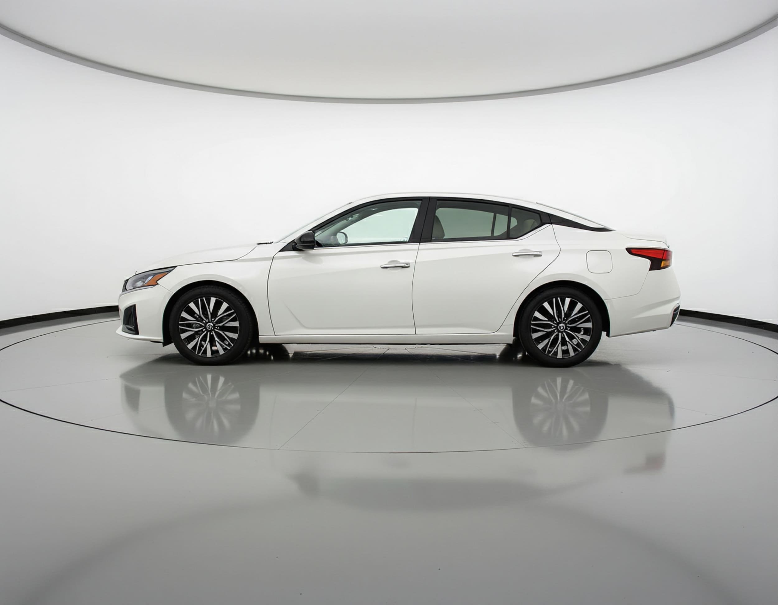 Thumbnail: 2025 Nissan Altima - 4