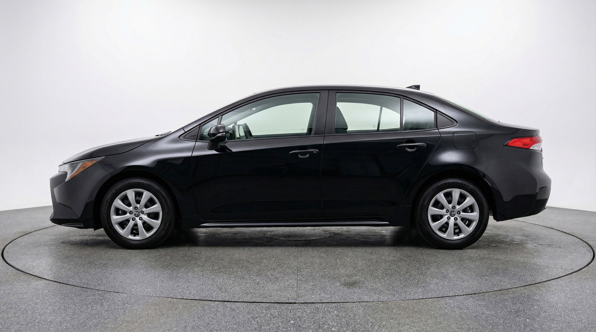 Thumbnail: 2025 Toyota Corolla - 5