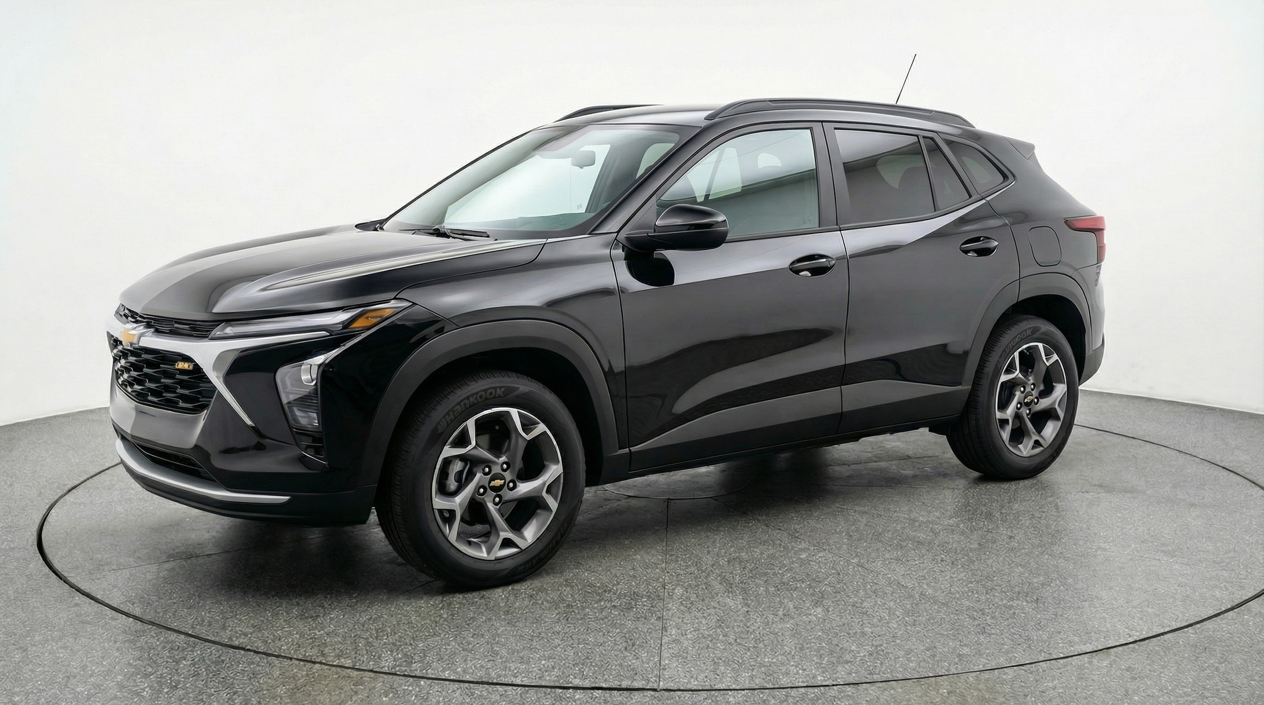 Thumbnail: 2025 Chevrolet Trax - 3