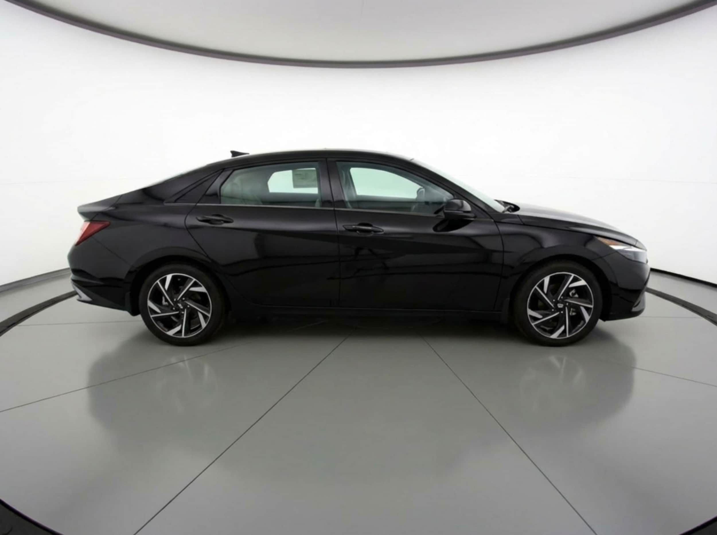 Thumbnail: 2025 Hyundai Elantra - 8