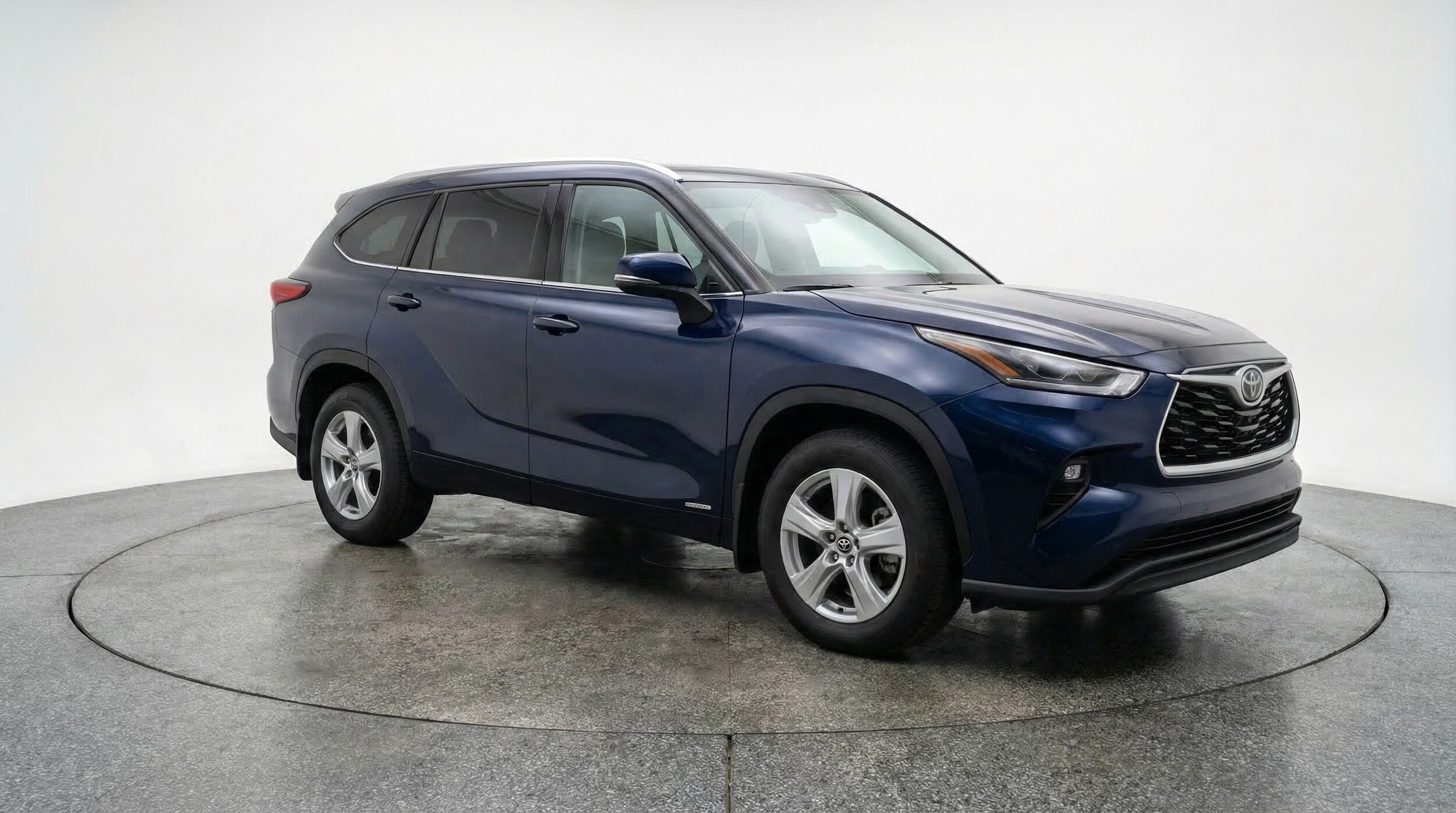 Thumbnail: 2025 Toyota Highlander - 1