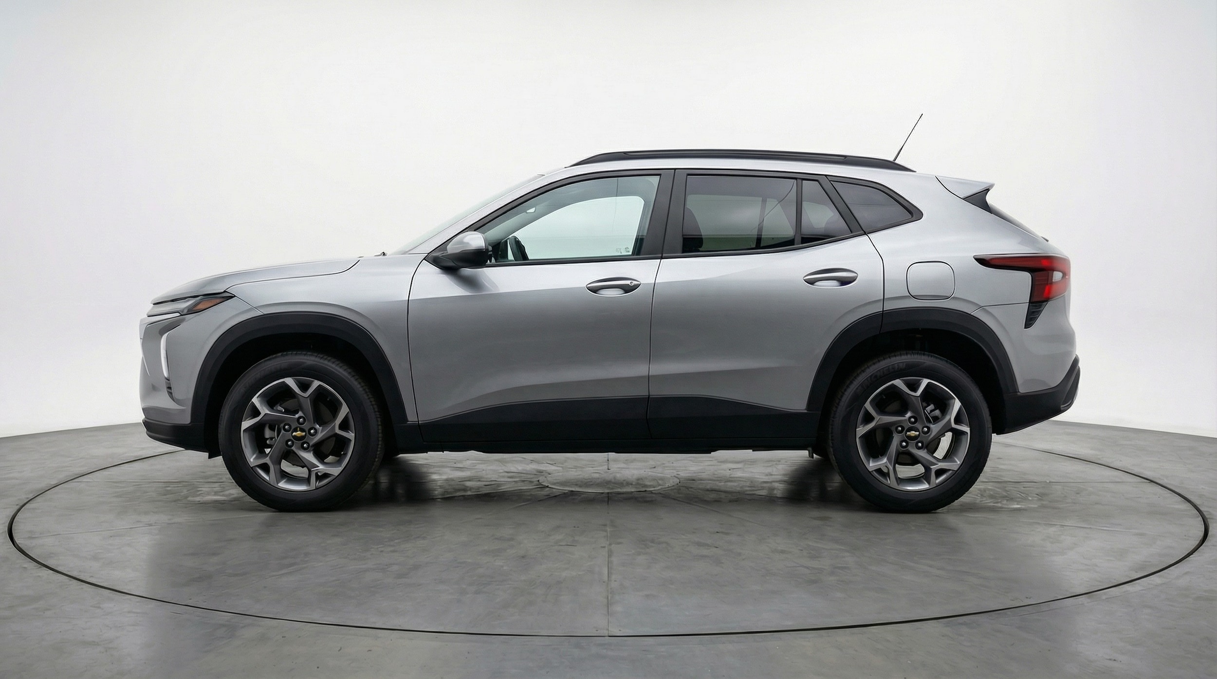 Thumbnail: 2025 Chevrolet Trax - 4