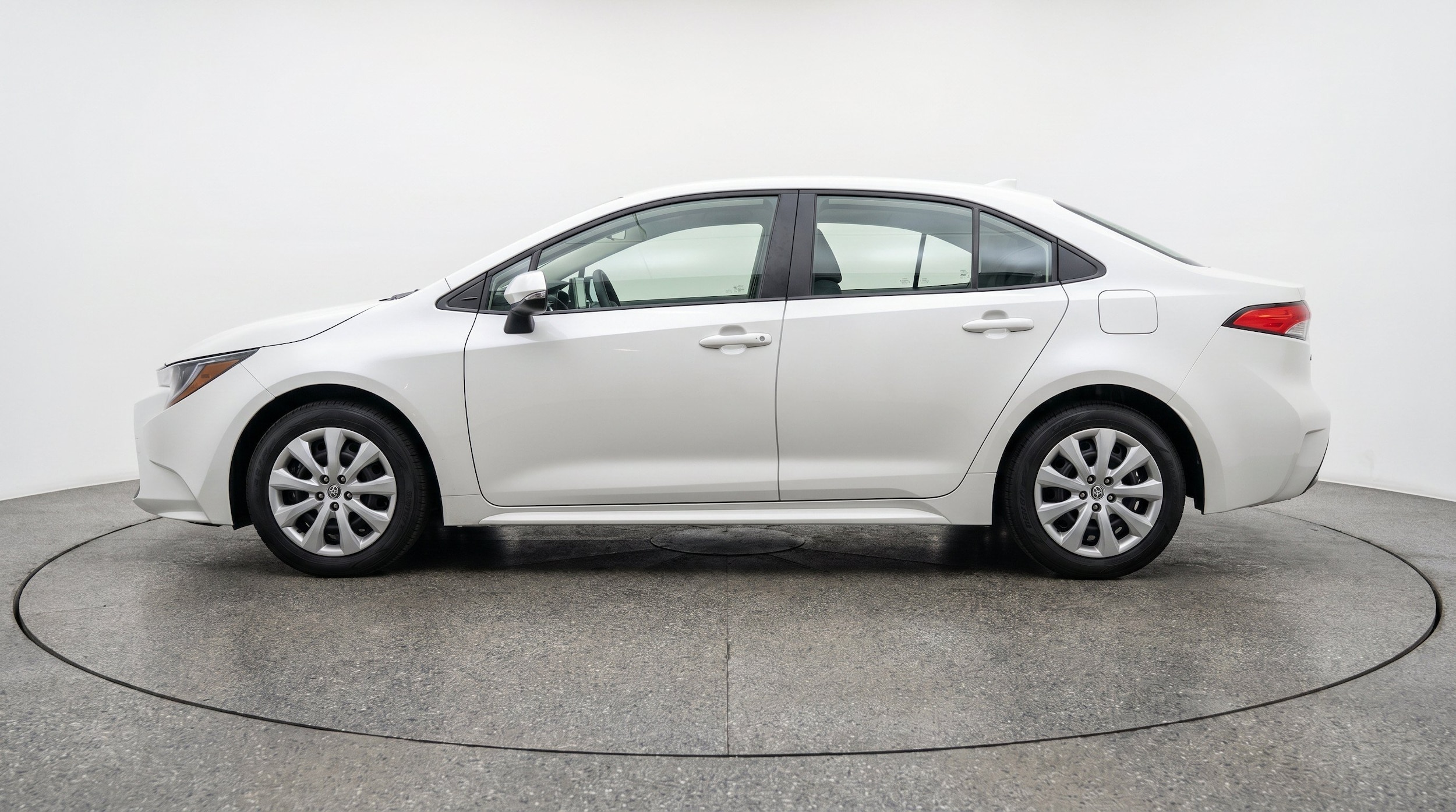 Thumbnail: 2025 Toyota Corolla - 5