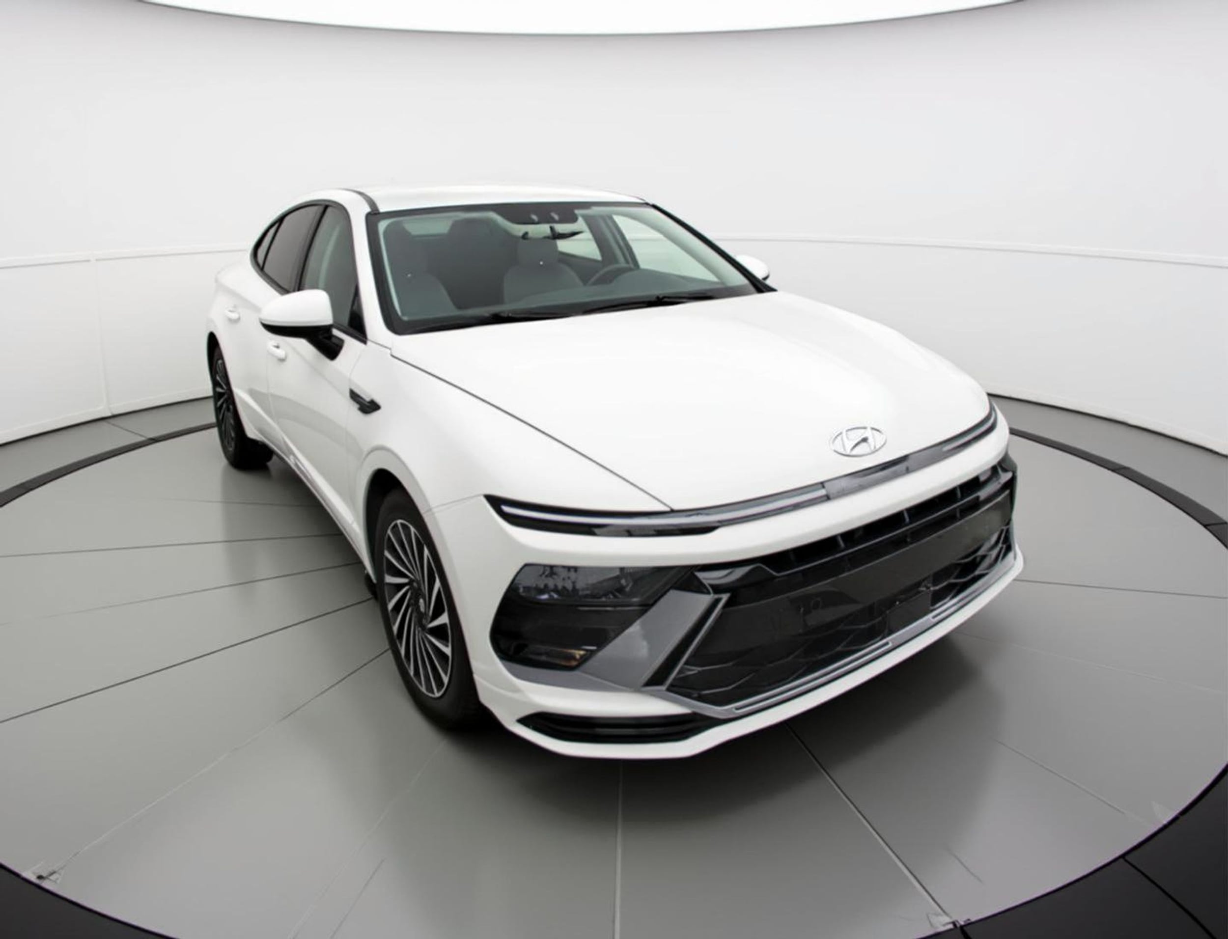 Thumbnail: 2025 Hyundai Sonata - 1