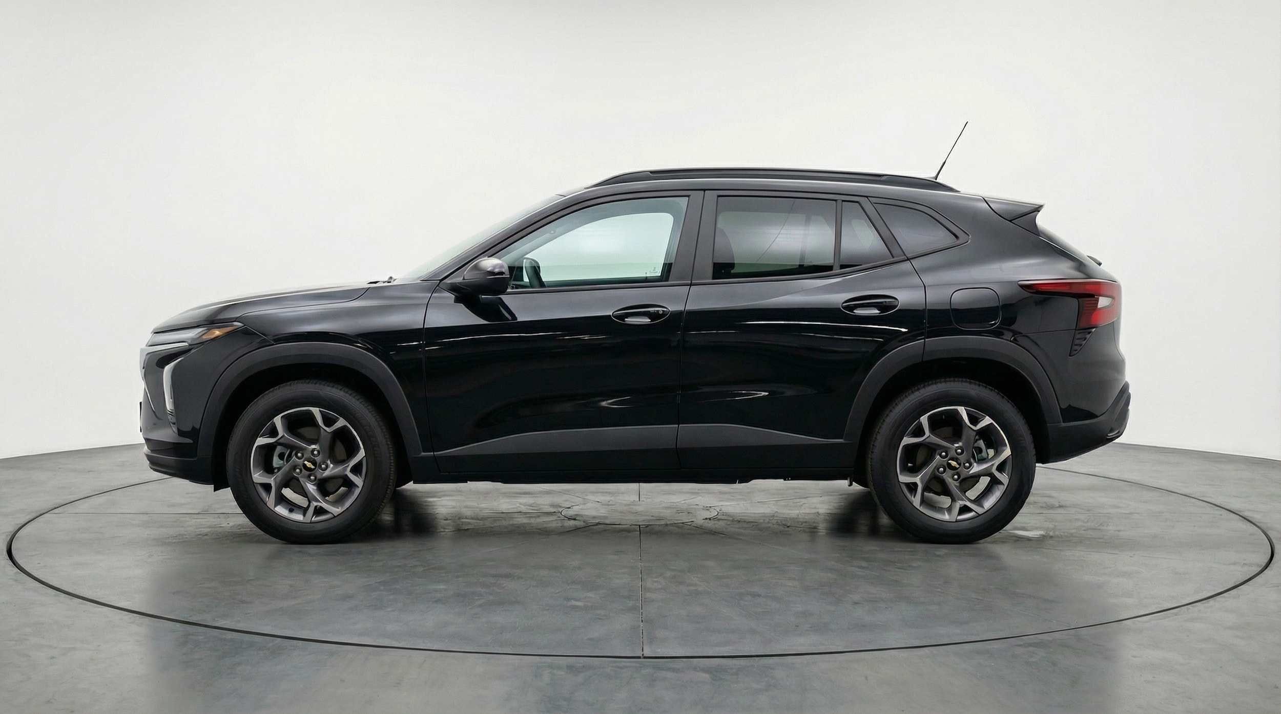 Thumbnail: 2025 Chevrolet Trax - 4