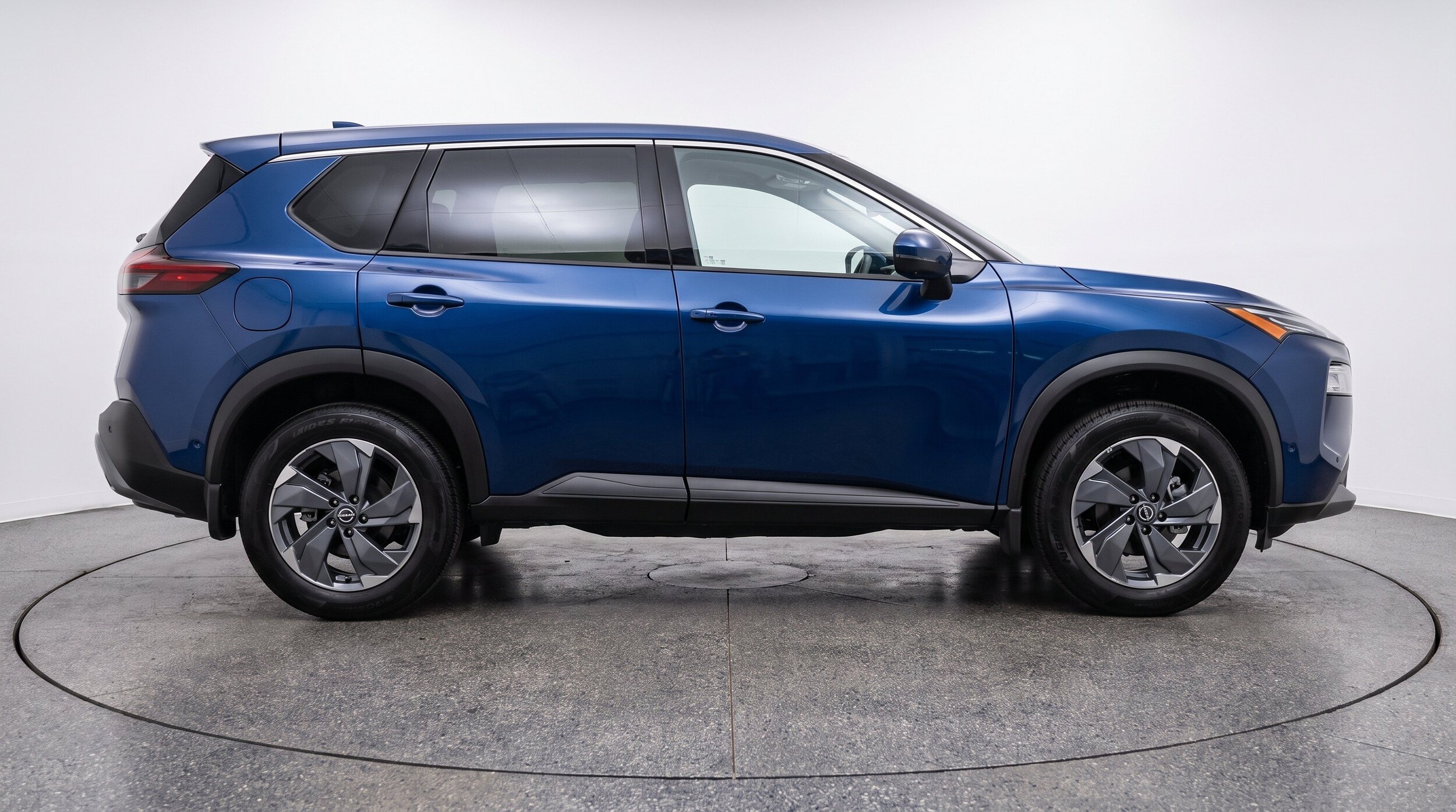 Thumbnail: 2025 Nissan Rogue - 11