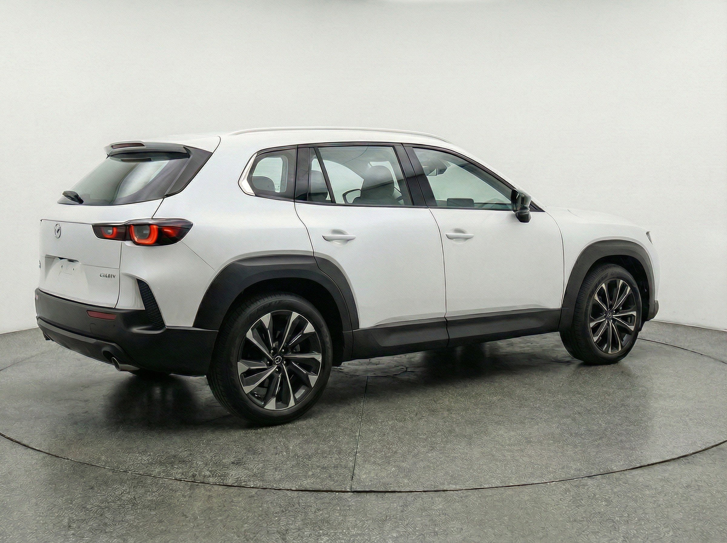 Thumbnail: 2025 Mazda CX-50 - 9
