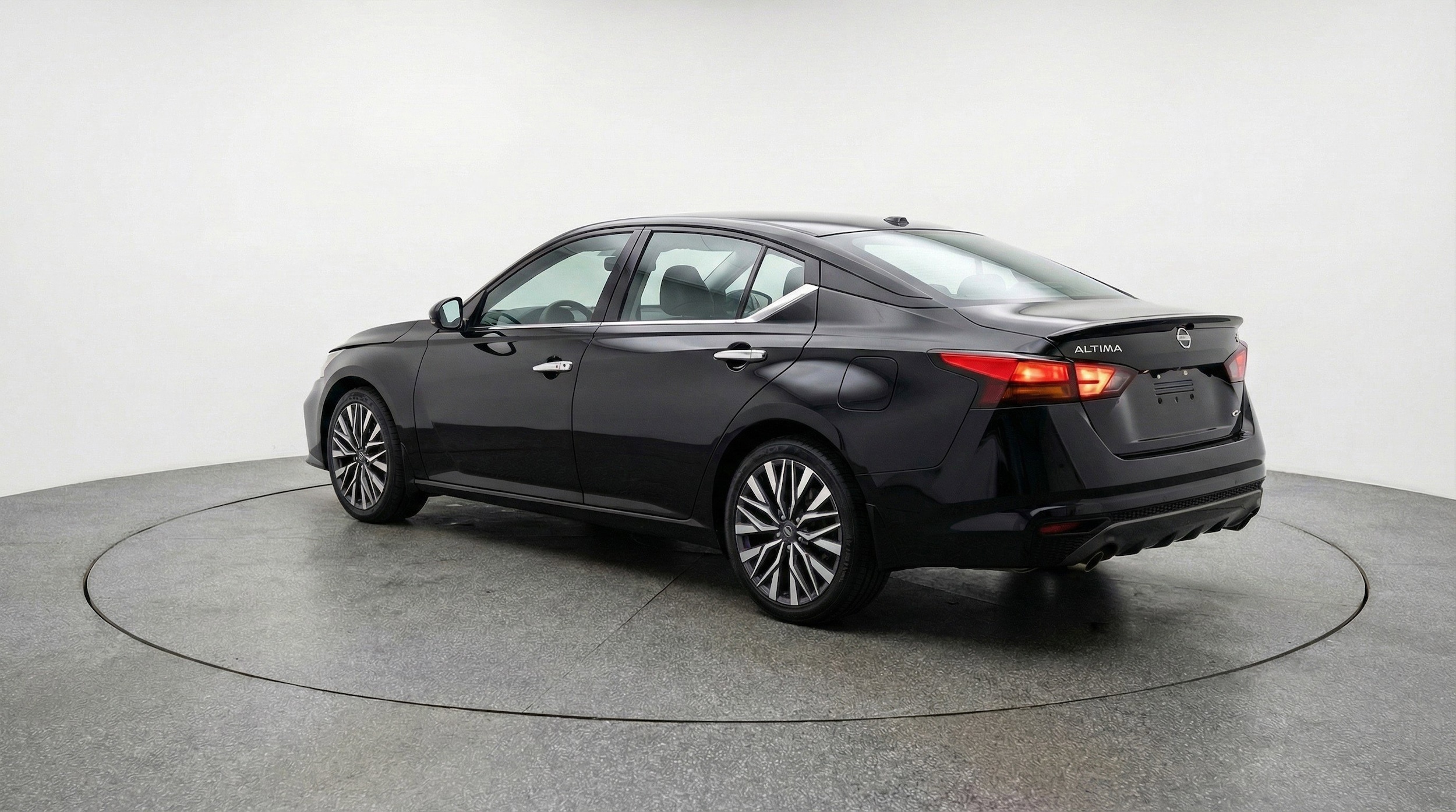 Thumbnail: 2025 Nissan Altima - 6