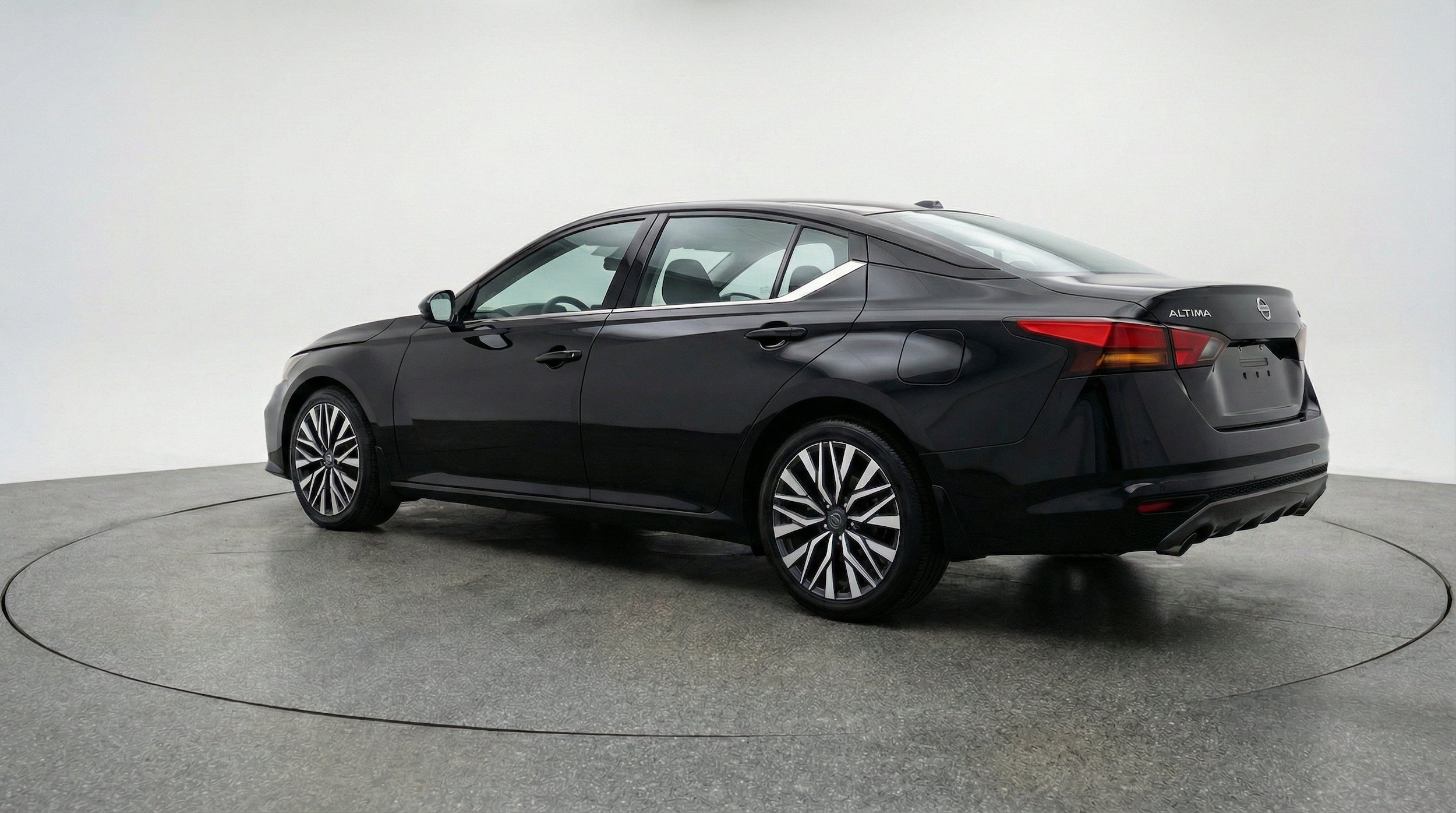 Thumbnail: 2025 Nissan Altima - 6