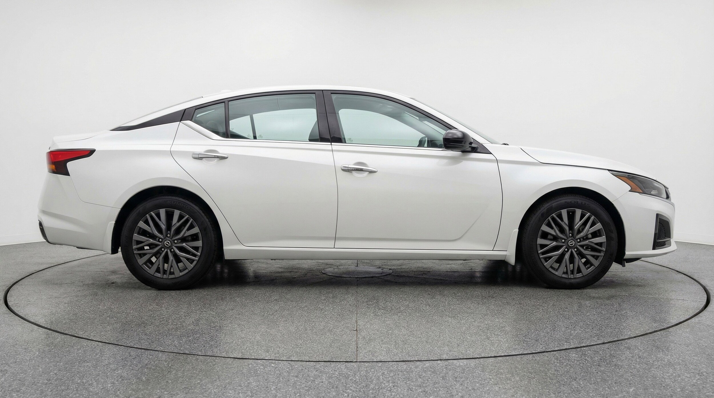 Thumbnail: 2025 Nissan Altima - 11