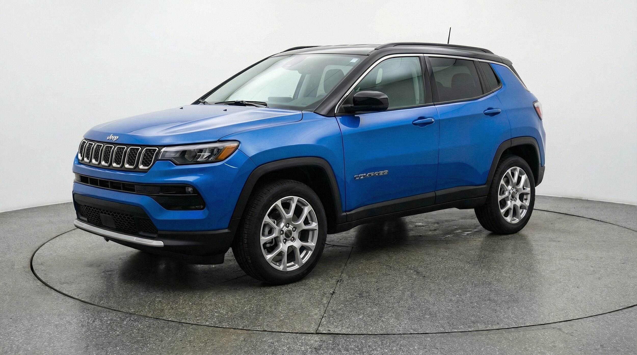 Thumbnail: 2025 Jeep Compass - 3
