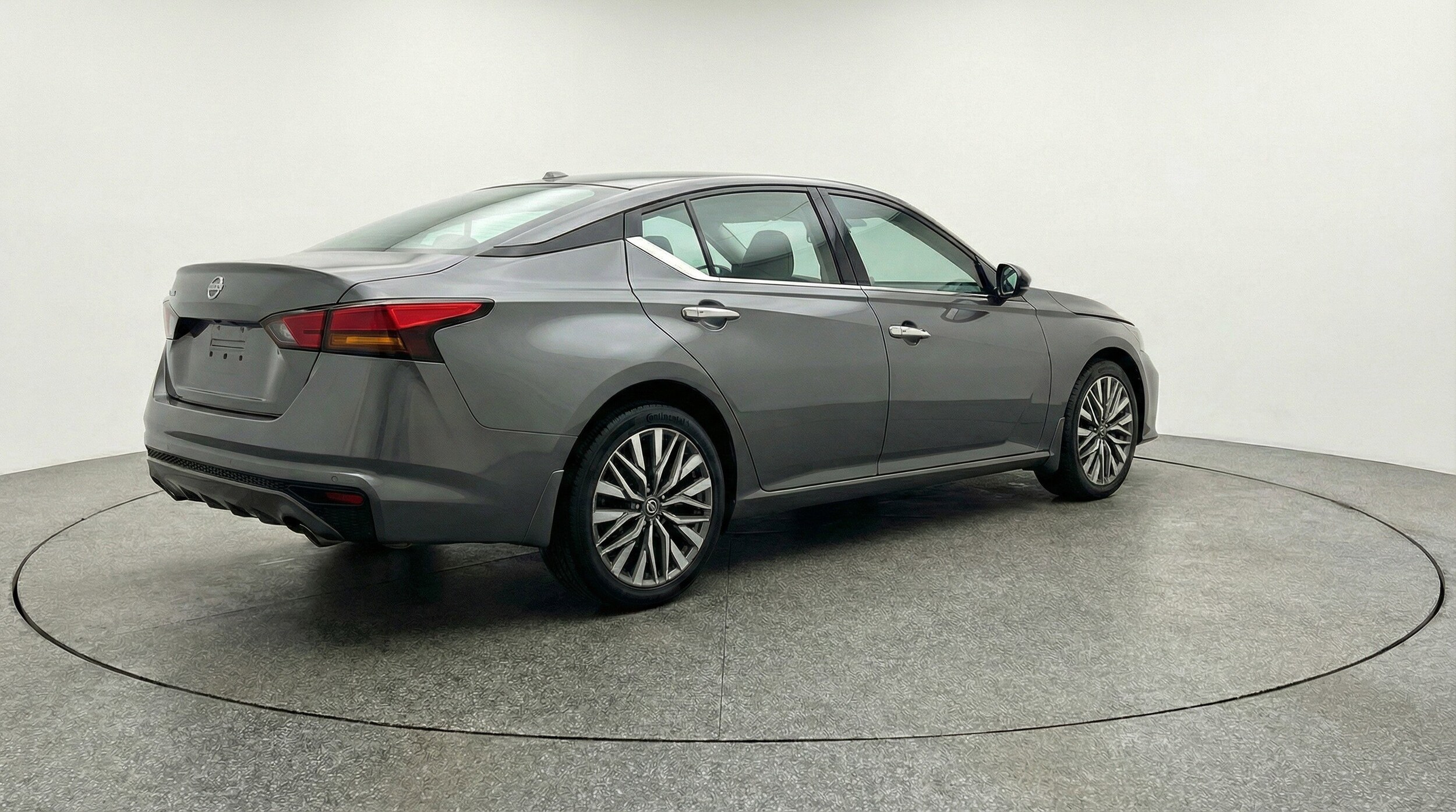 Thumbnail: 2025 Nissan Altima - 9